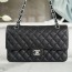 샤넬 클래식 미디움 캐비어 블랙 은장