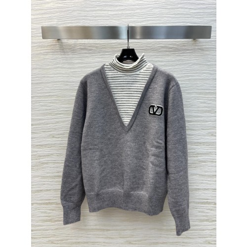 발렌티노 터틀넥 스웨터