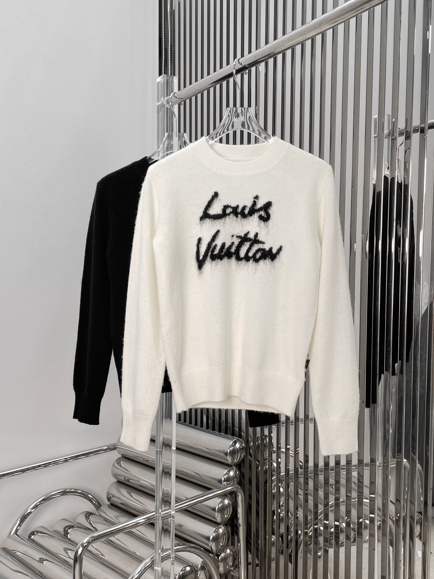 루이비통 스웨터