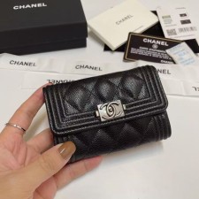 샤넬 보이 카드지갑 캐비어가죽 은장