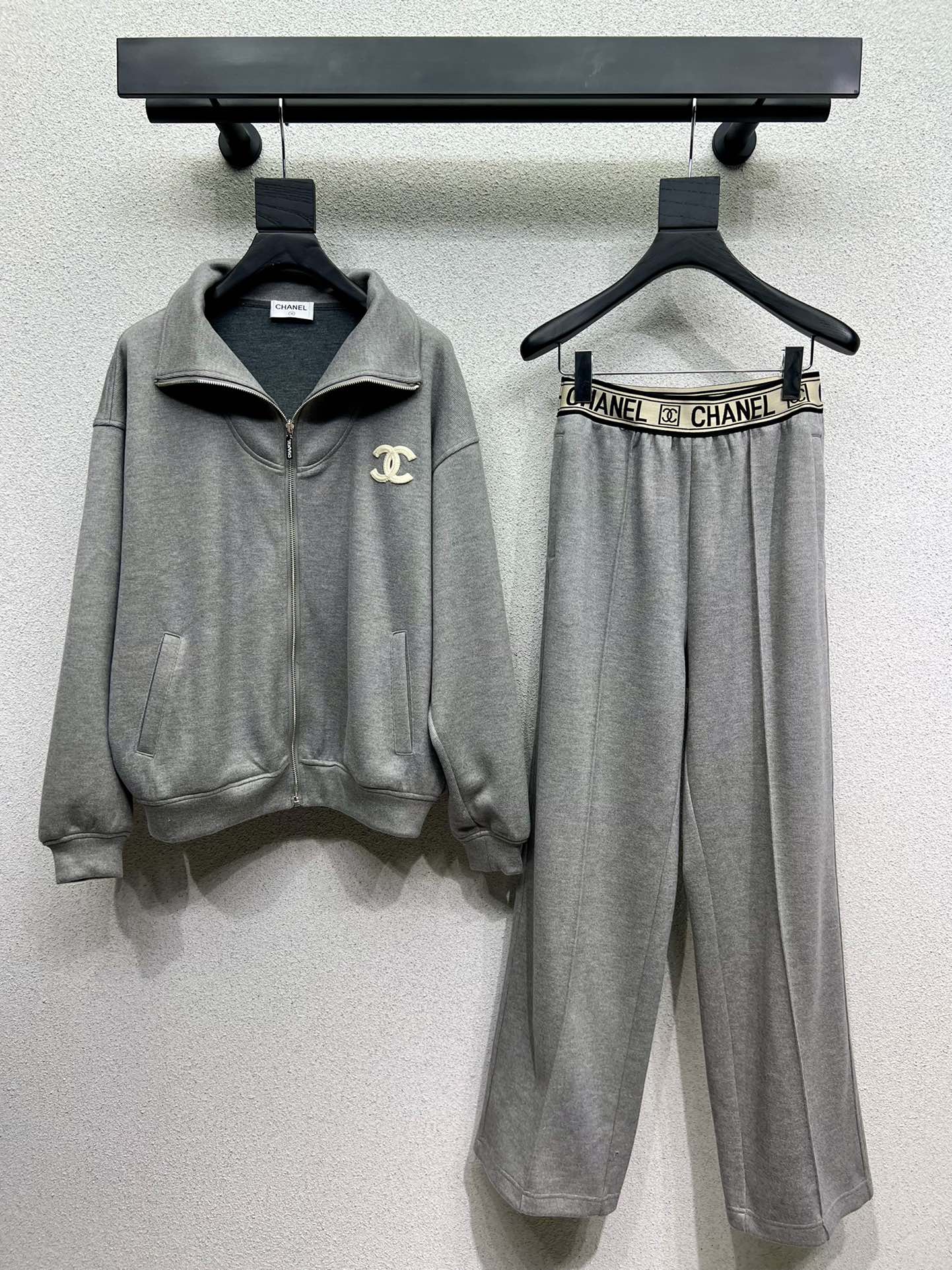 샤넬 트레이닝복 세트