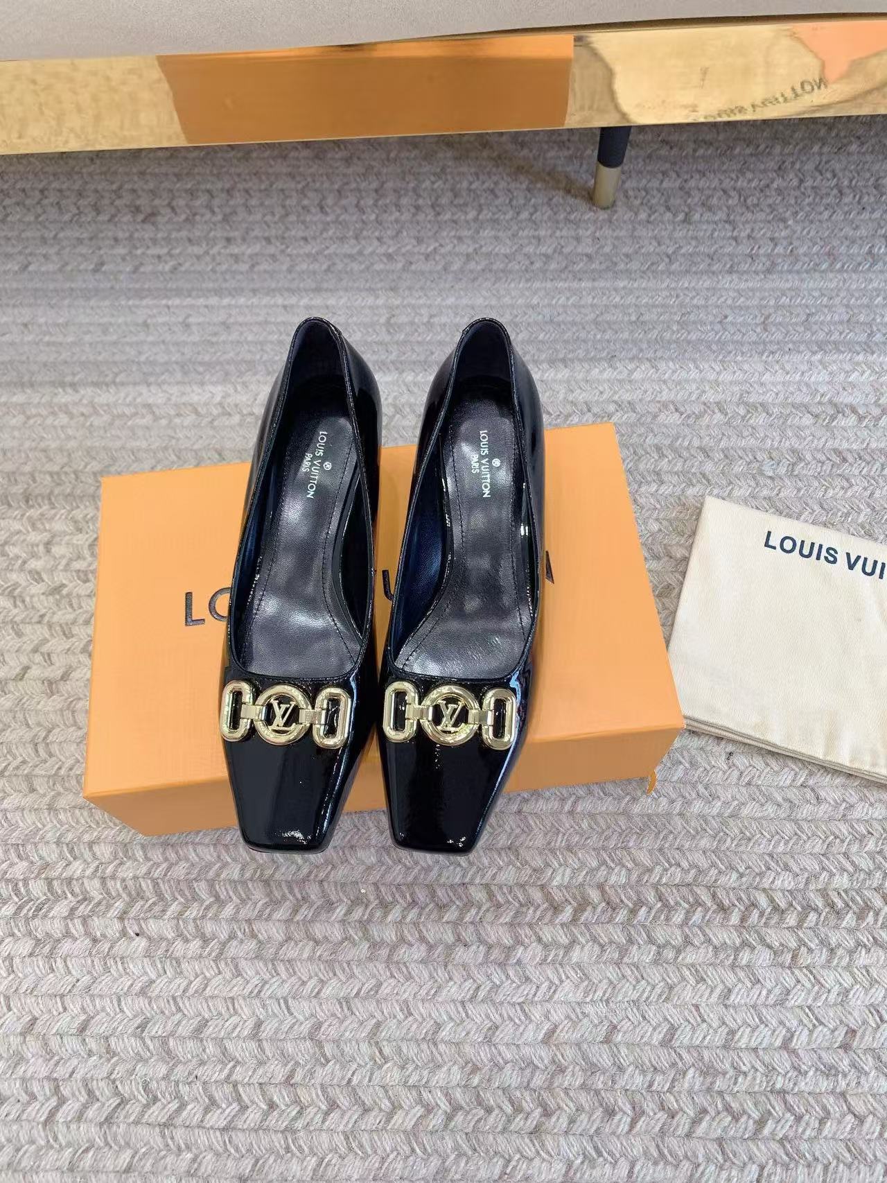 루이비통 여성용 구두 굽높이 6.5cm