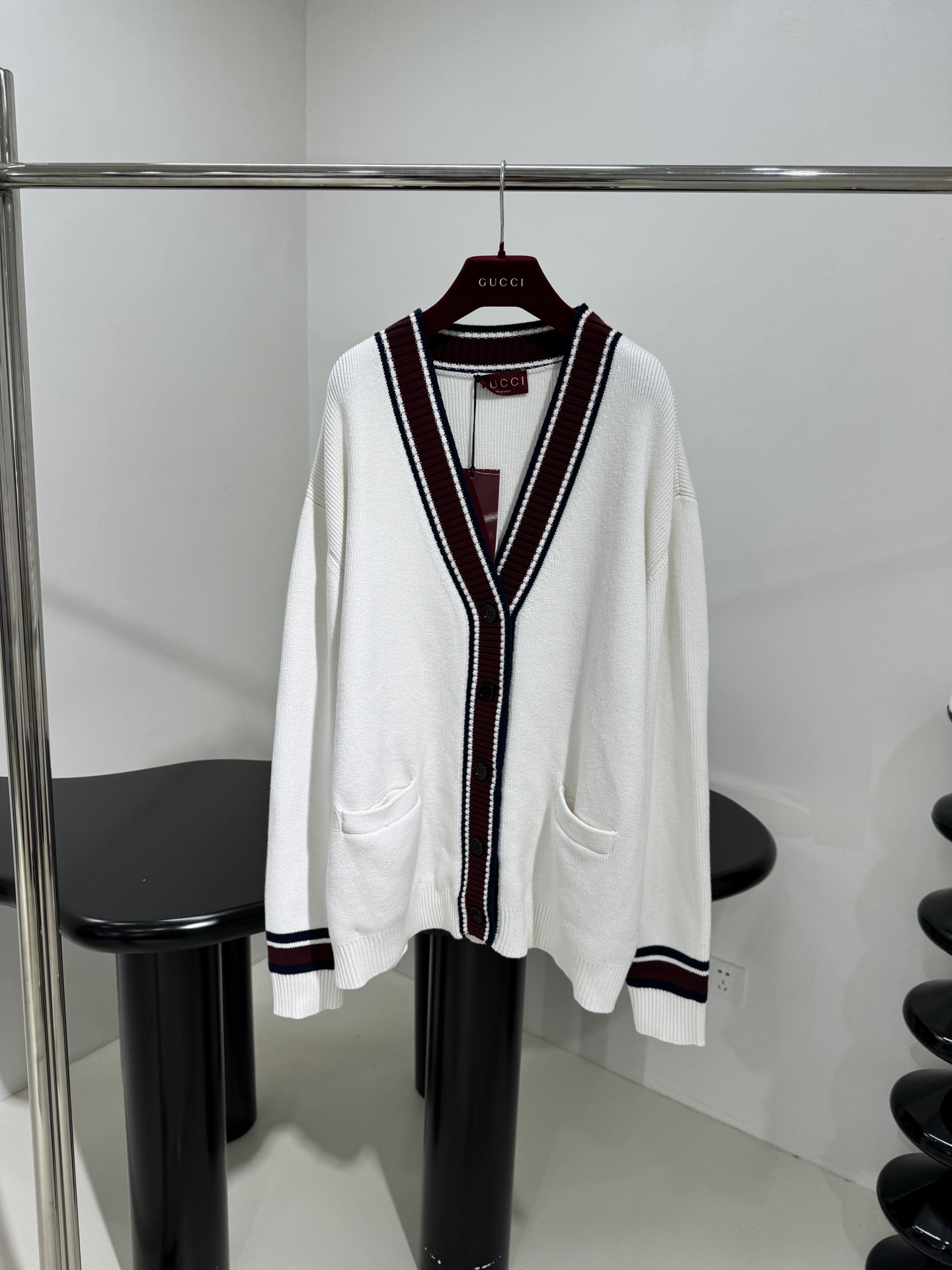 구찌 신상 가디건