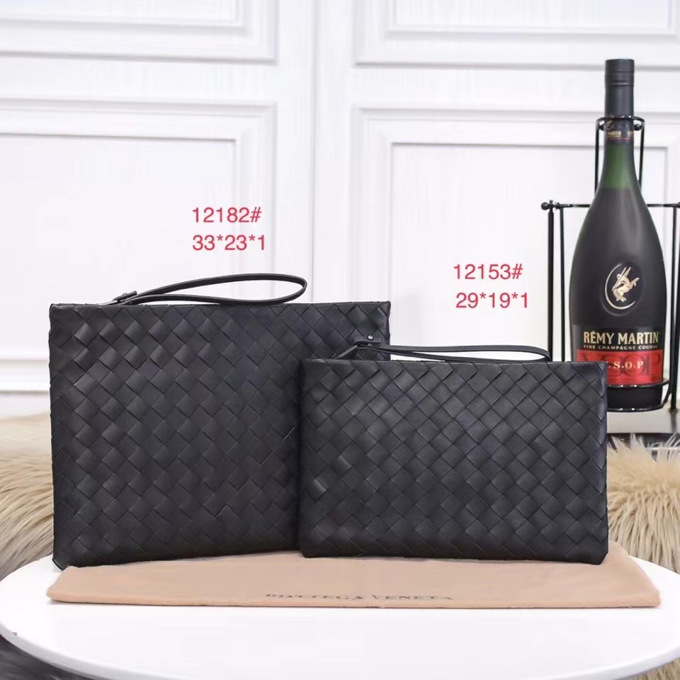 보테가베네타 클러치백 (29cm / 33cm)