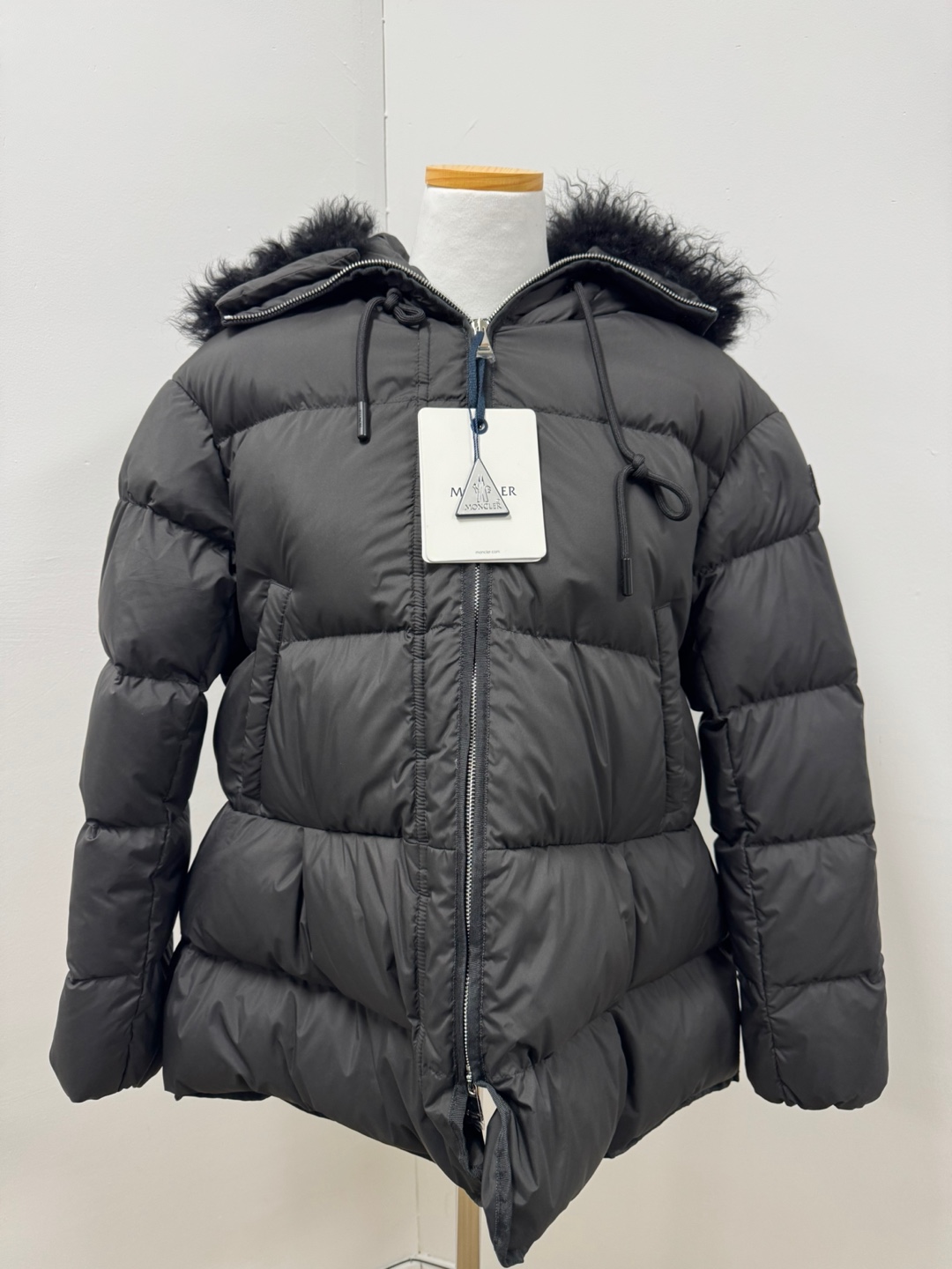 몽클레르 로쿠스텔 4사이즈 블랙 (3일이내 수령) 당일출고