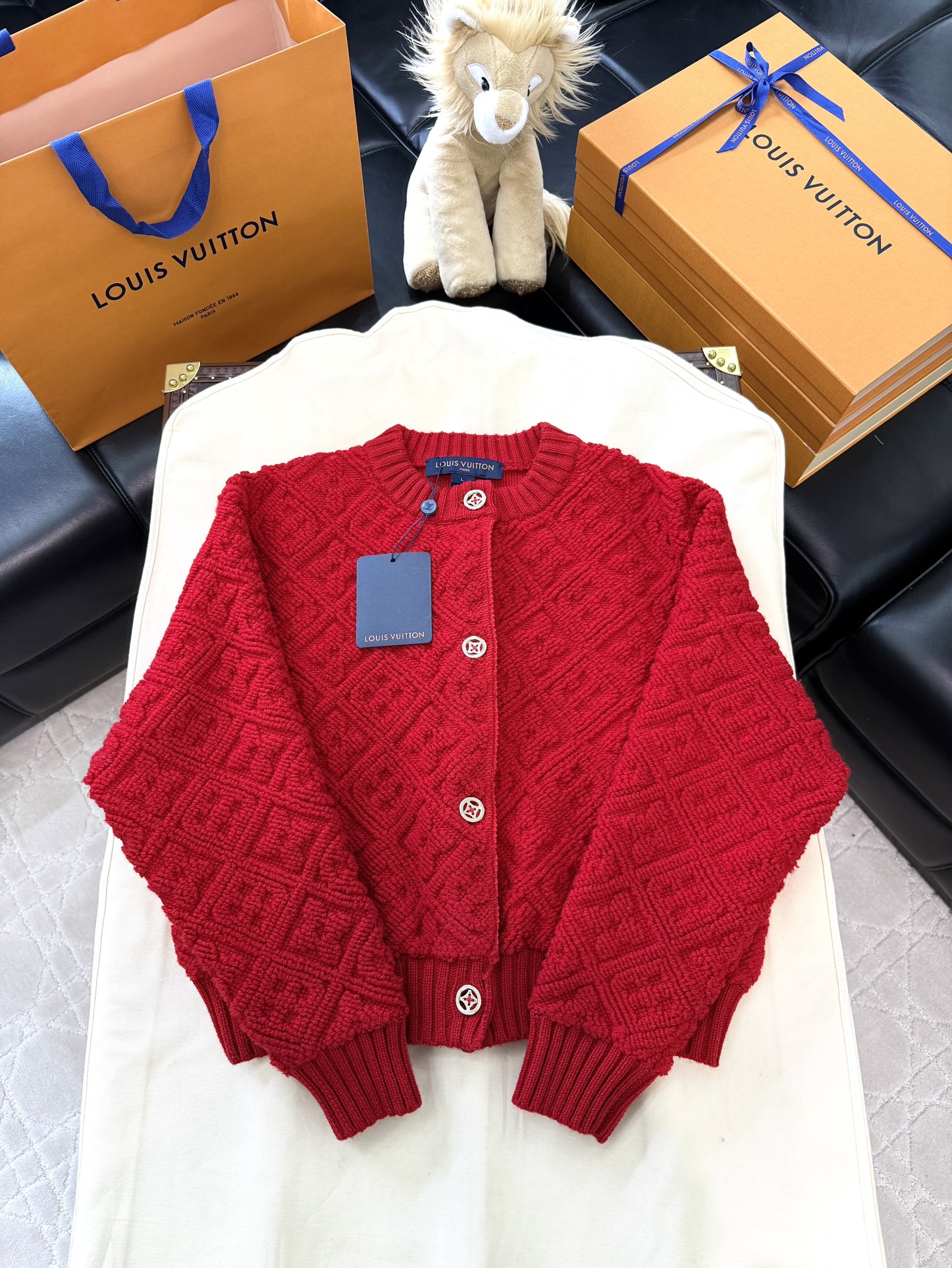 루이비통 가디건