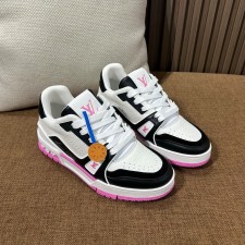 루이비통 트레이너 스니커즈 (정품급)