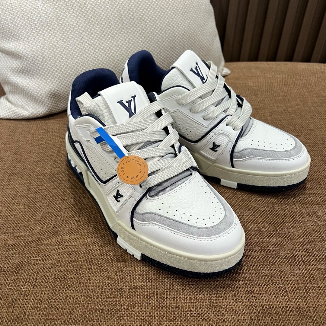 루이비통 트레이너 스니커즈 (정품급)