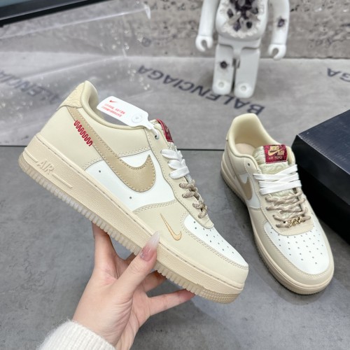 발렌시아가 X 나이키 콜라보 에어포스