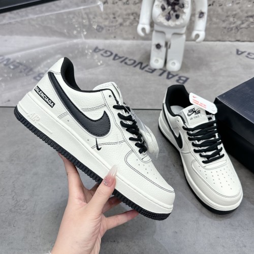 발렌시아가 X 나이키 콜라보 에어포스