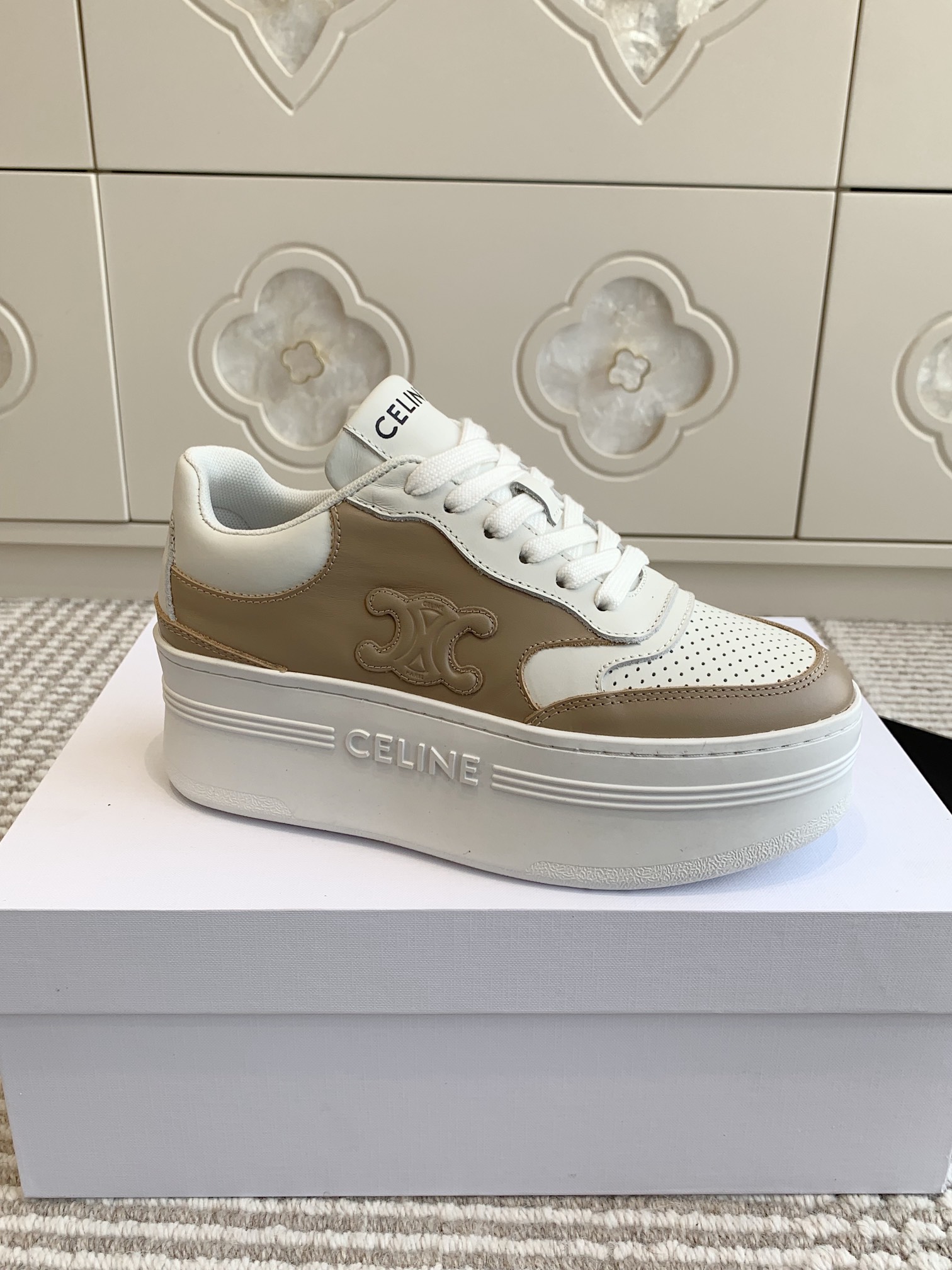 셀린느 스니커즈 굽높이 5cm