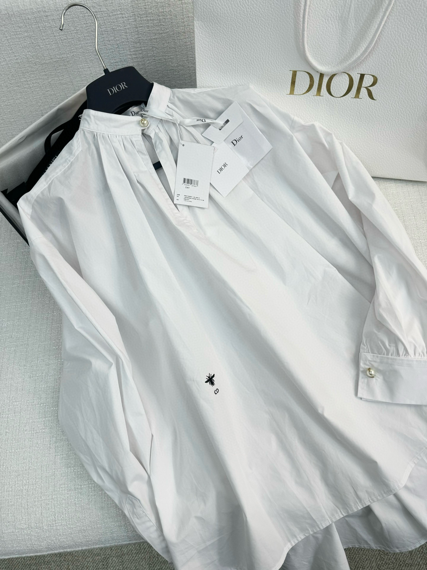 디올 화이트 셔츠