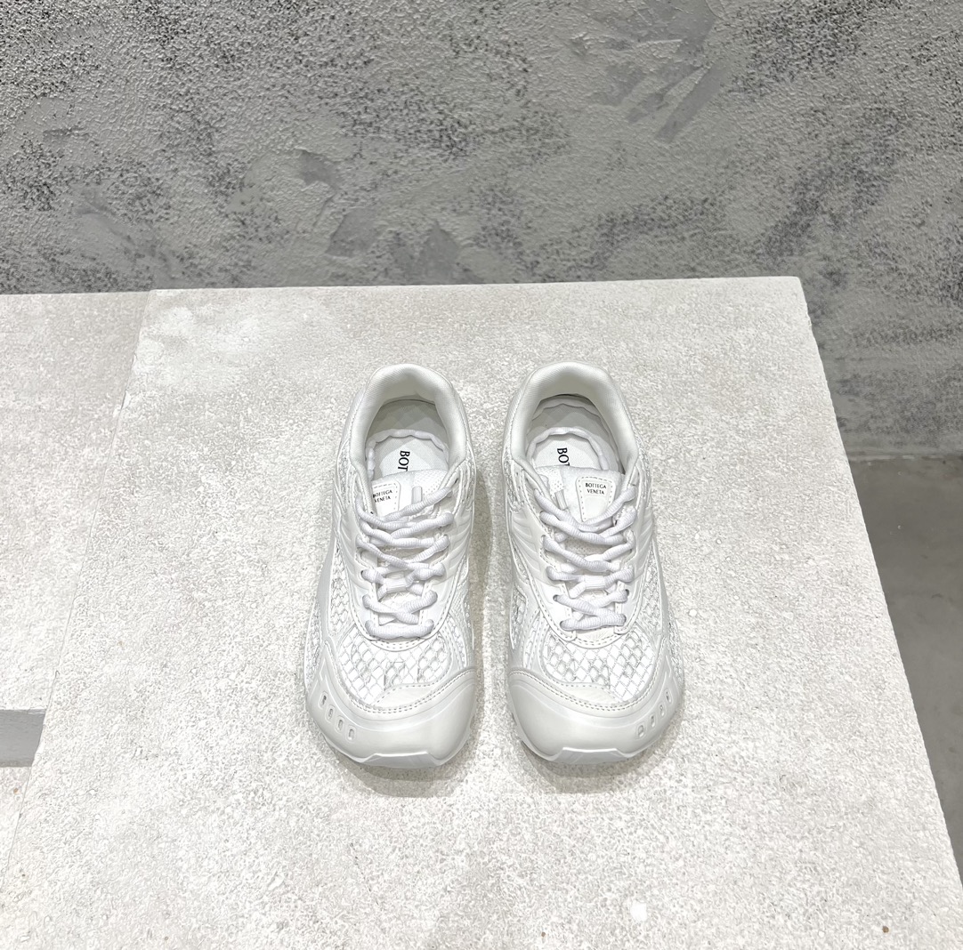 보테가베네타 남여공용 오르빗 스니커즈