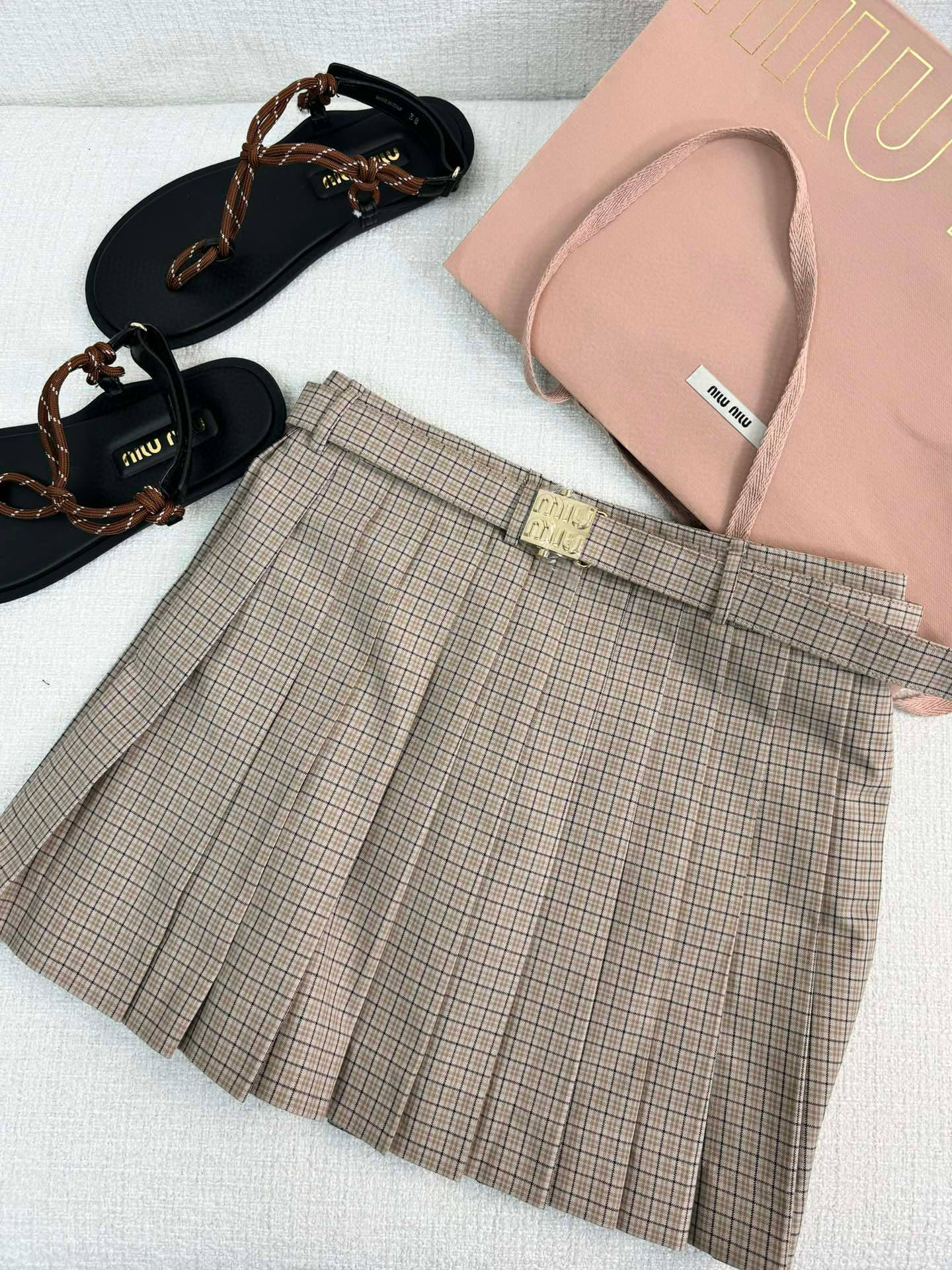 미우미우 스커트