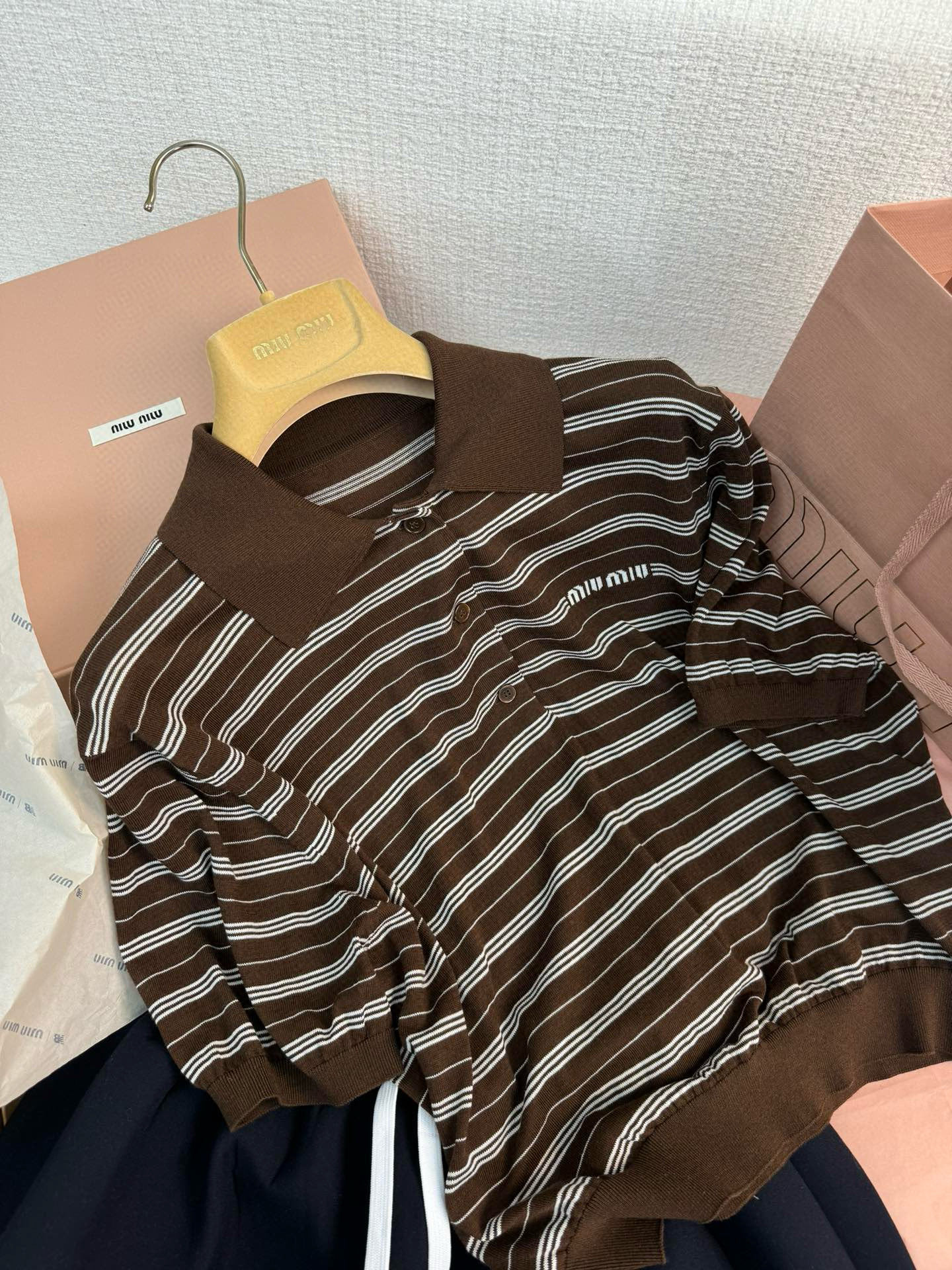 미우미우 카라티