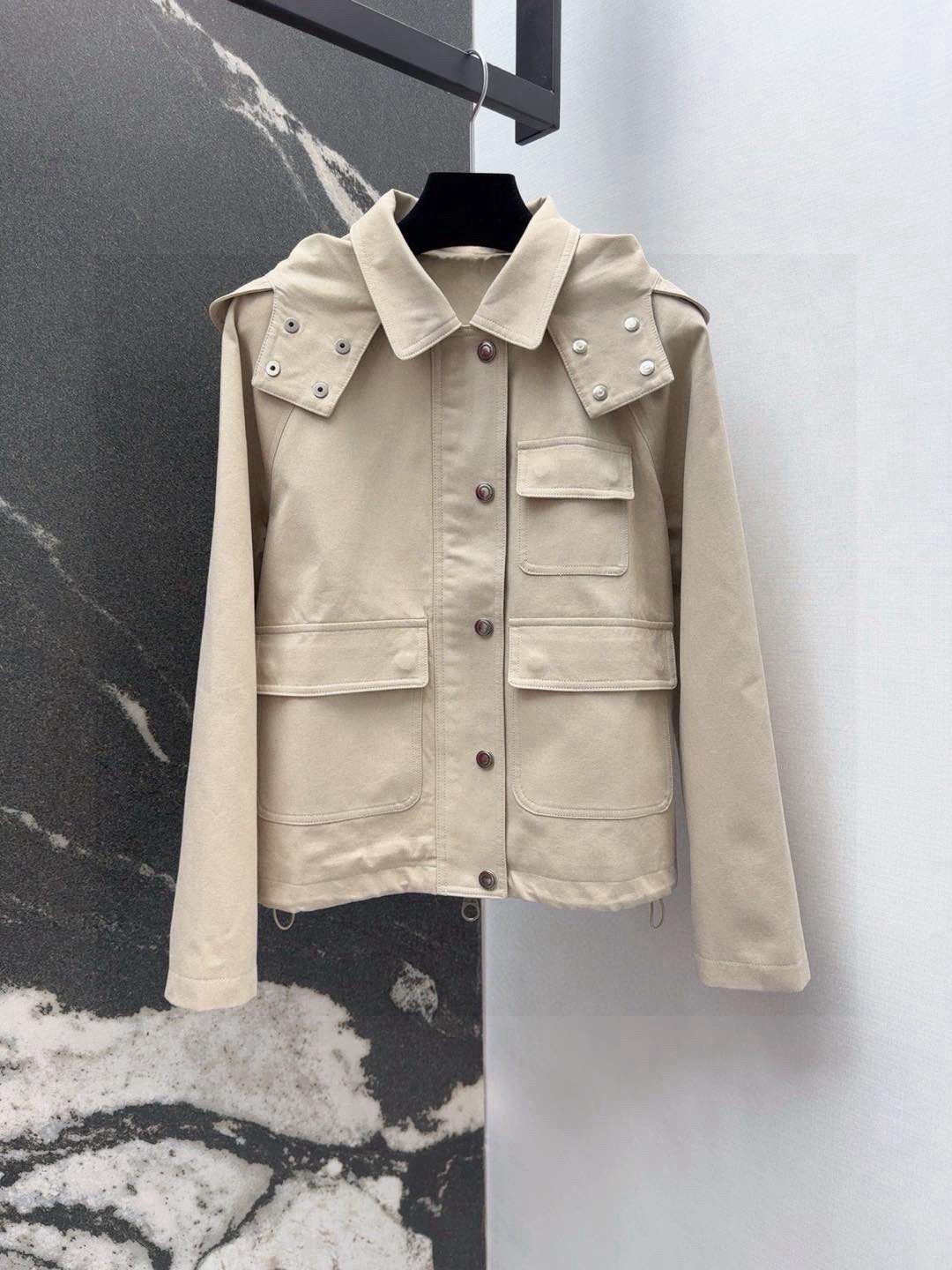 로로피아나 자켓