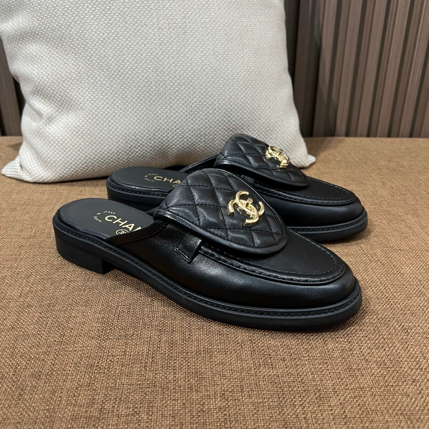 샤넬 로퍼슬리퍼 정품급