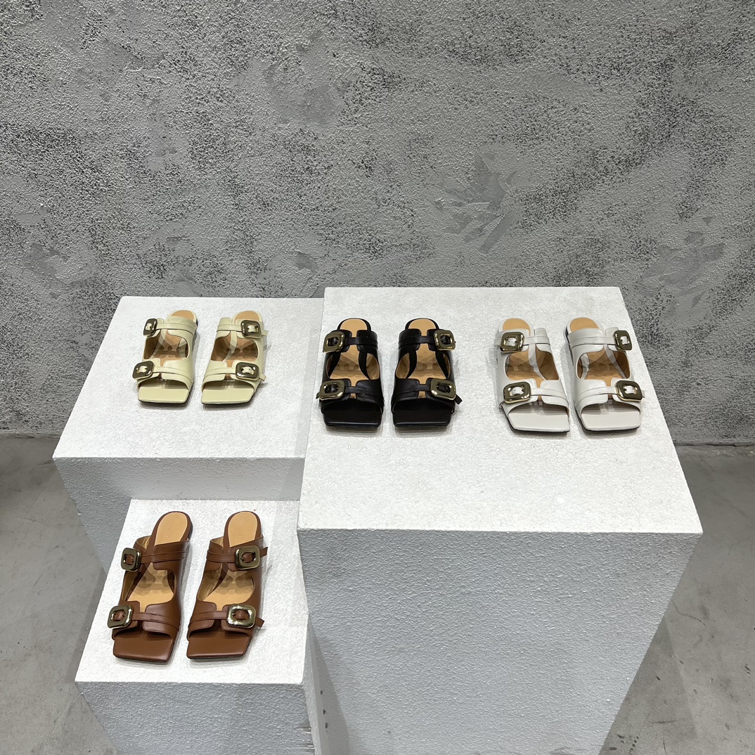 보테가베네타 샌들