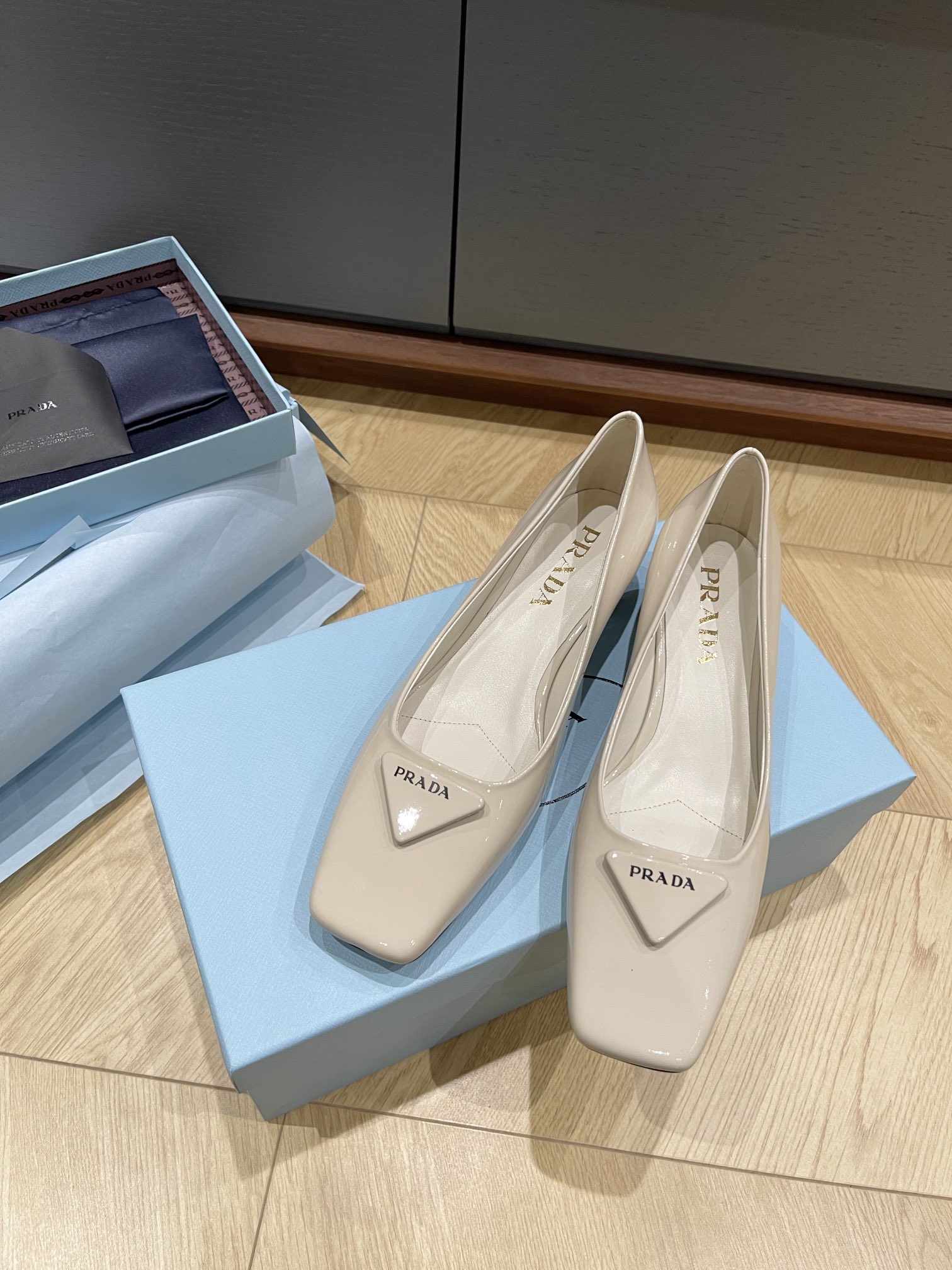 프라다 구두