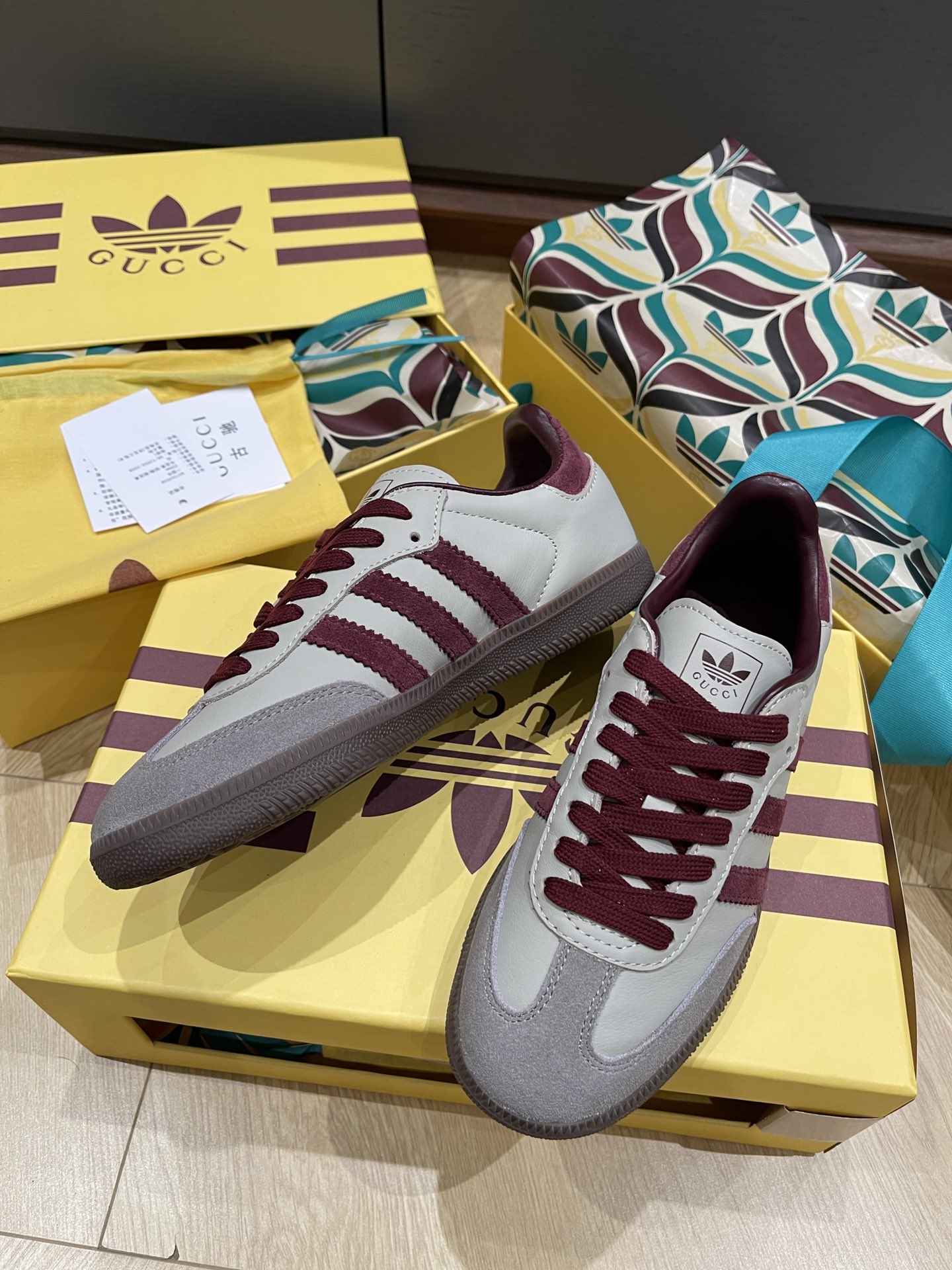 구찌x아디다스 스니커즈
