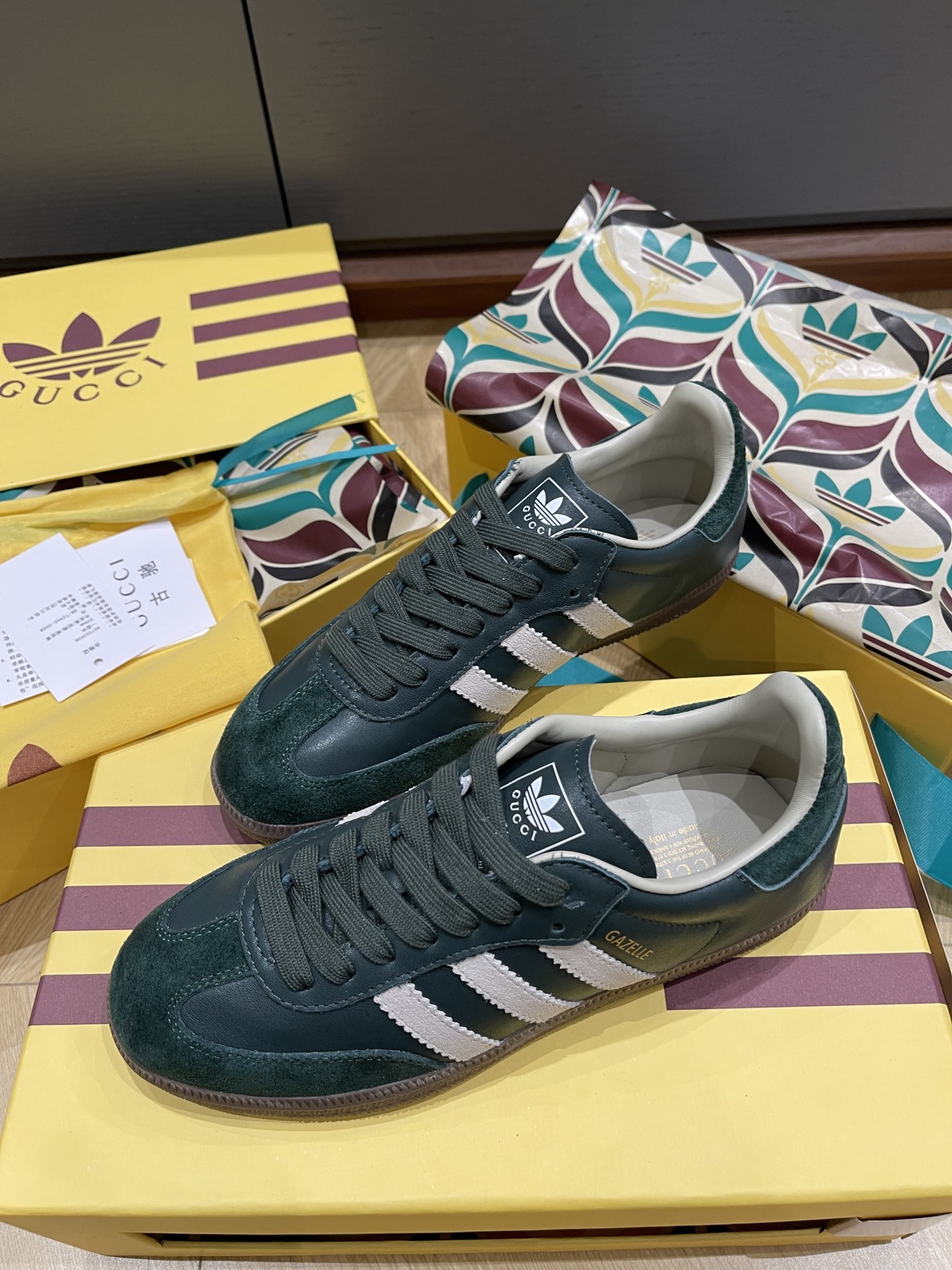 구찌x아디다스 스니커즈
