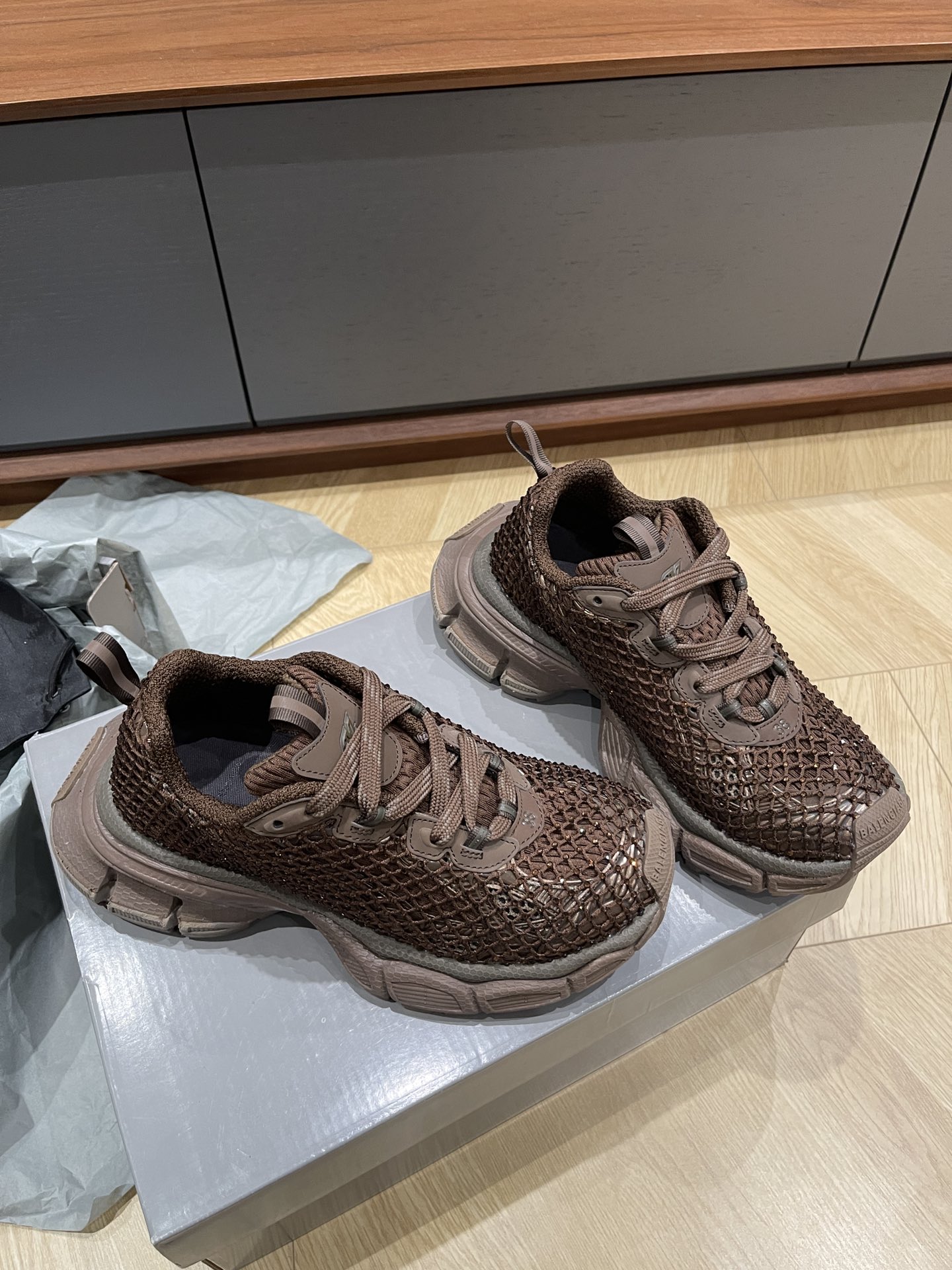 발렌시아가 운동화