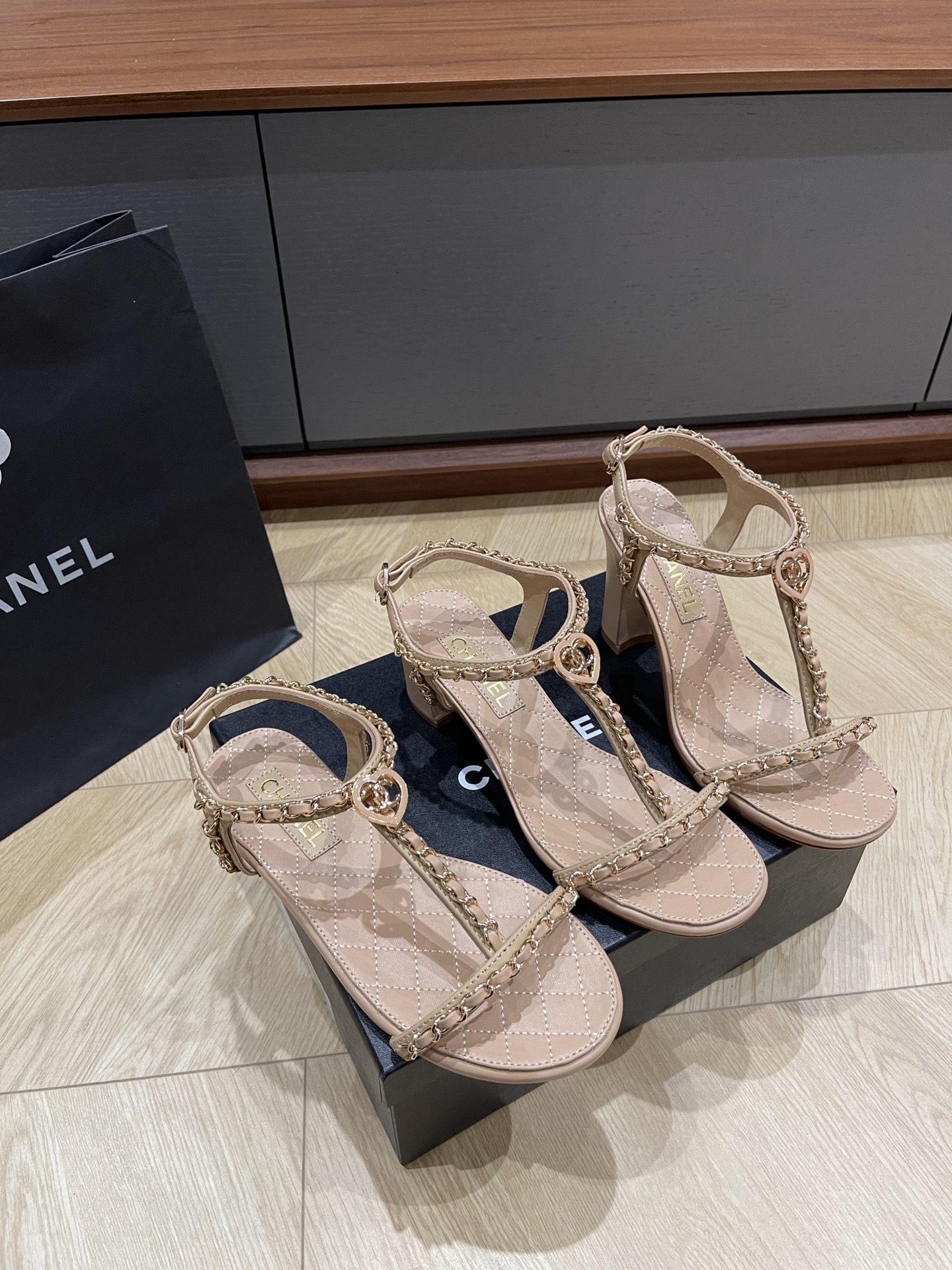 샤넬 샌들 (굽높이 3종류)