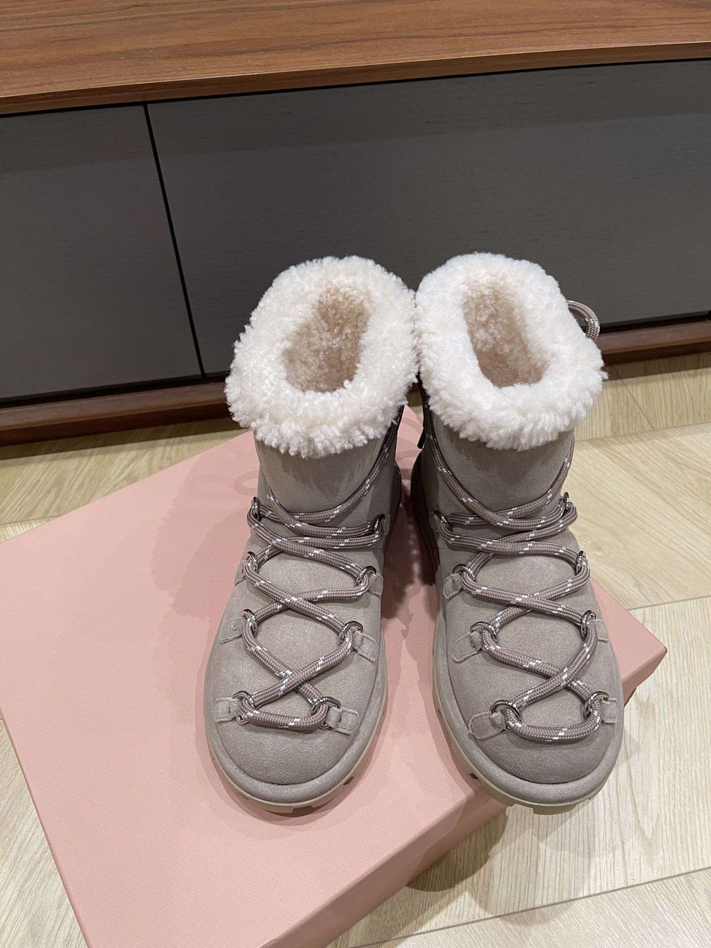 미우미우 어그부츠