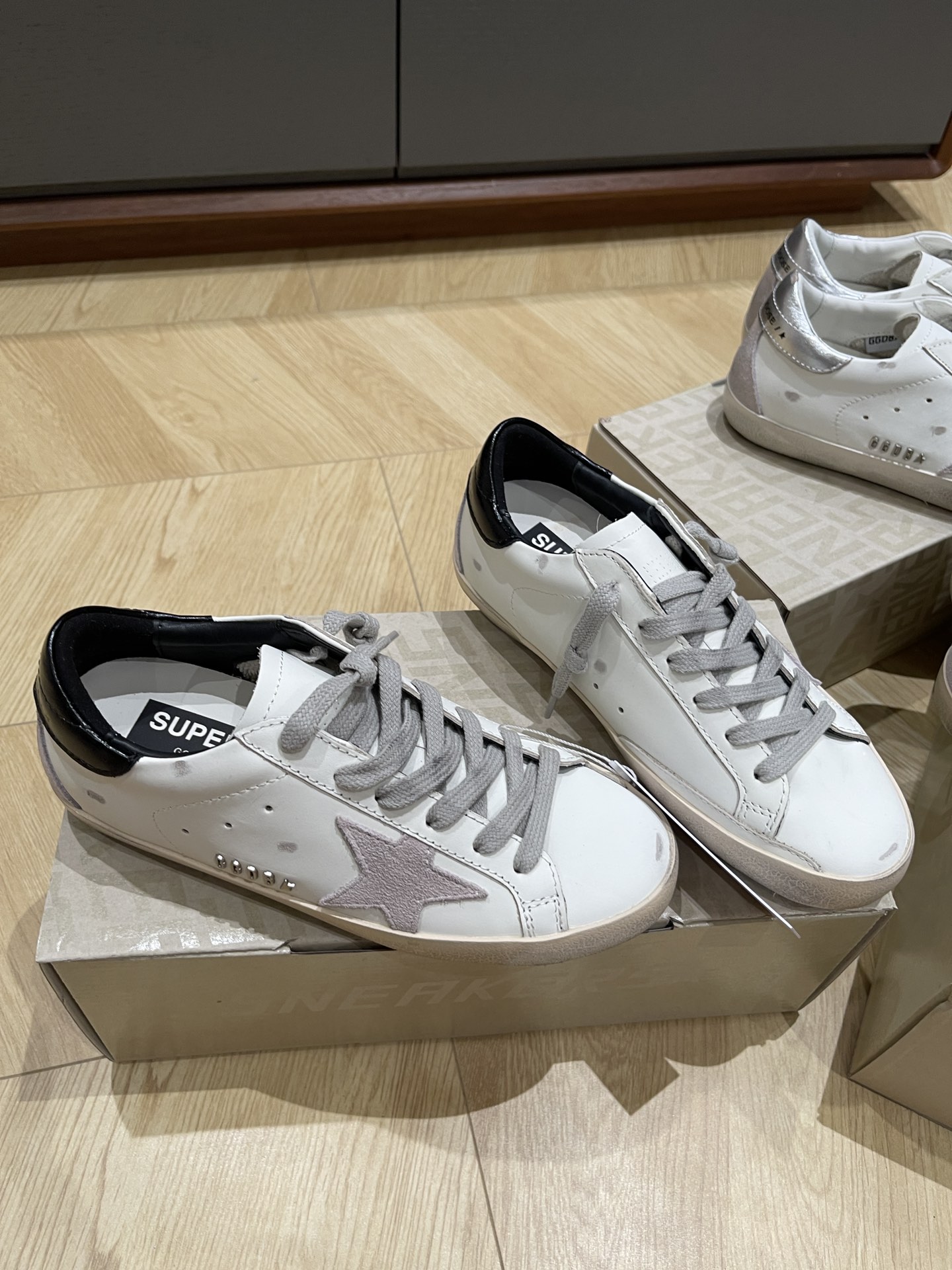 골든구스 스니커즈