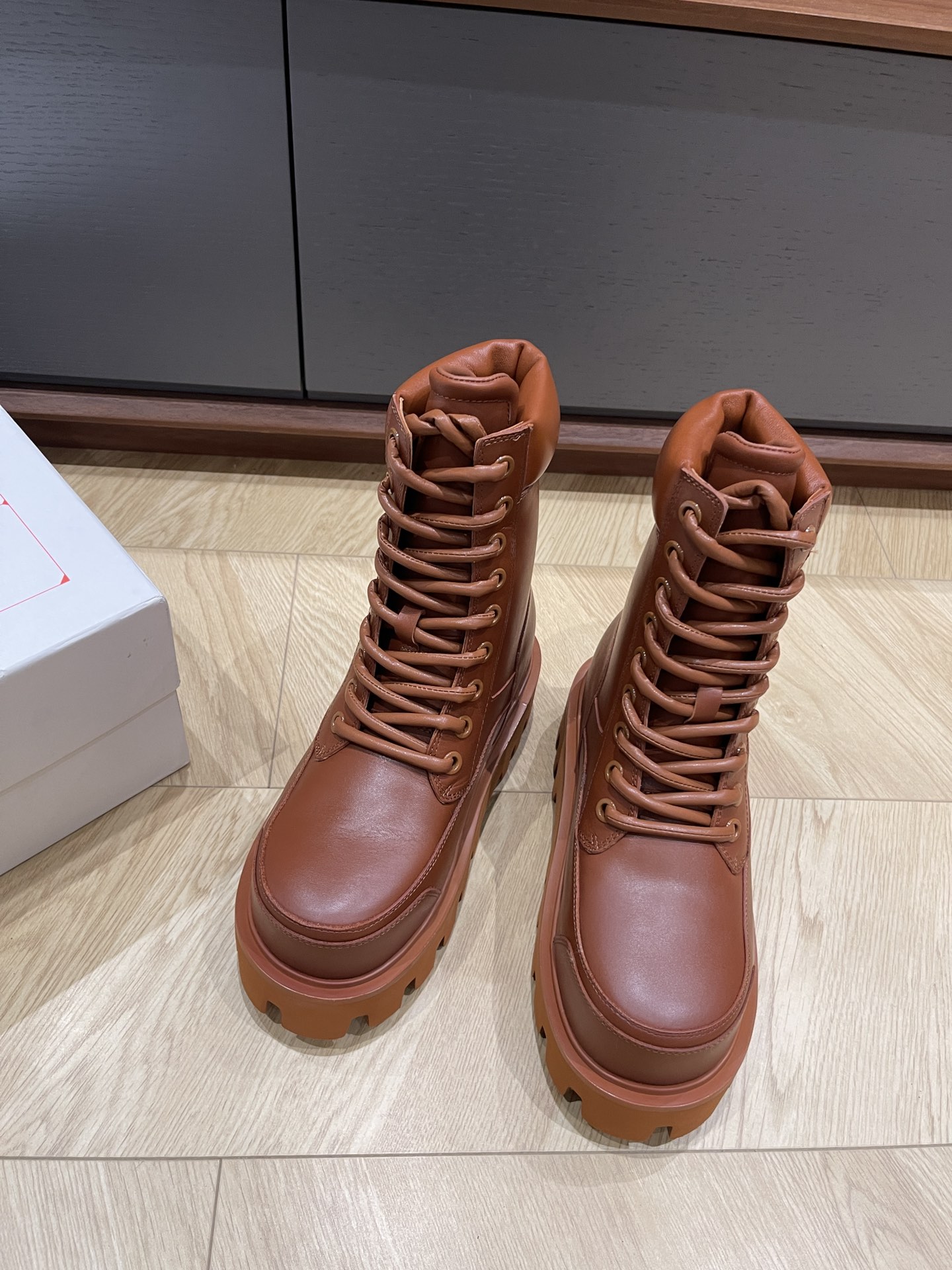 알렉산더맥퀸 부츠