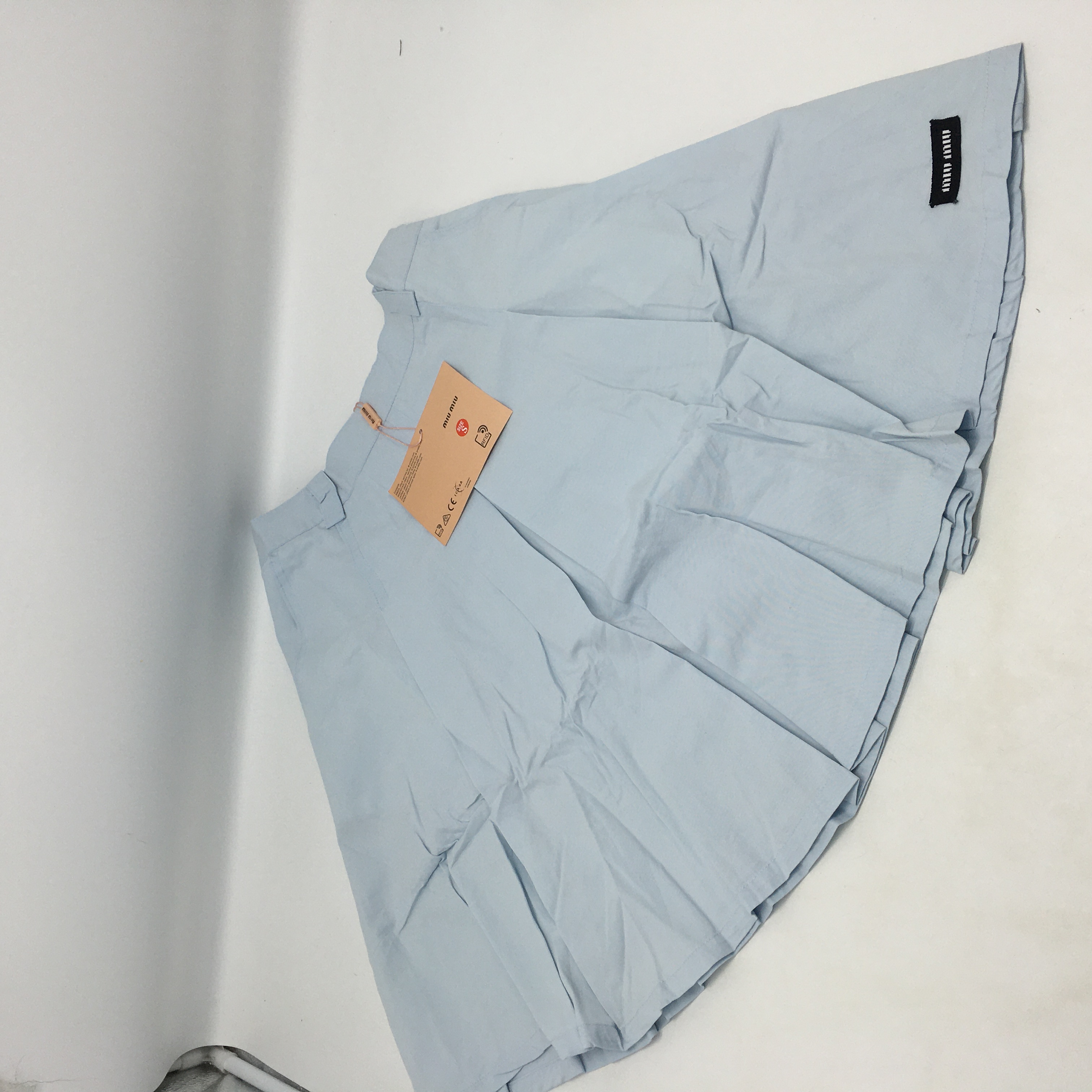 미우미우 치마 S사이즈 (3일이내 수령) 당일출고