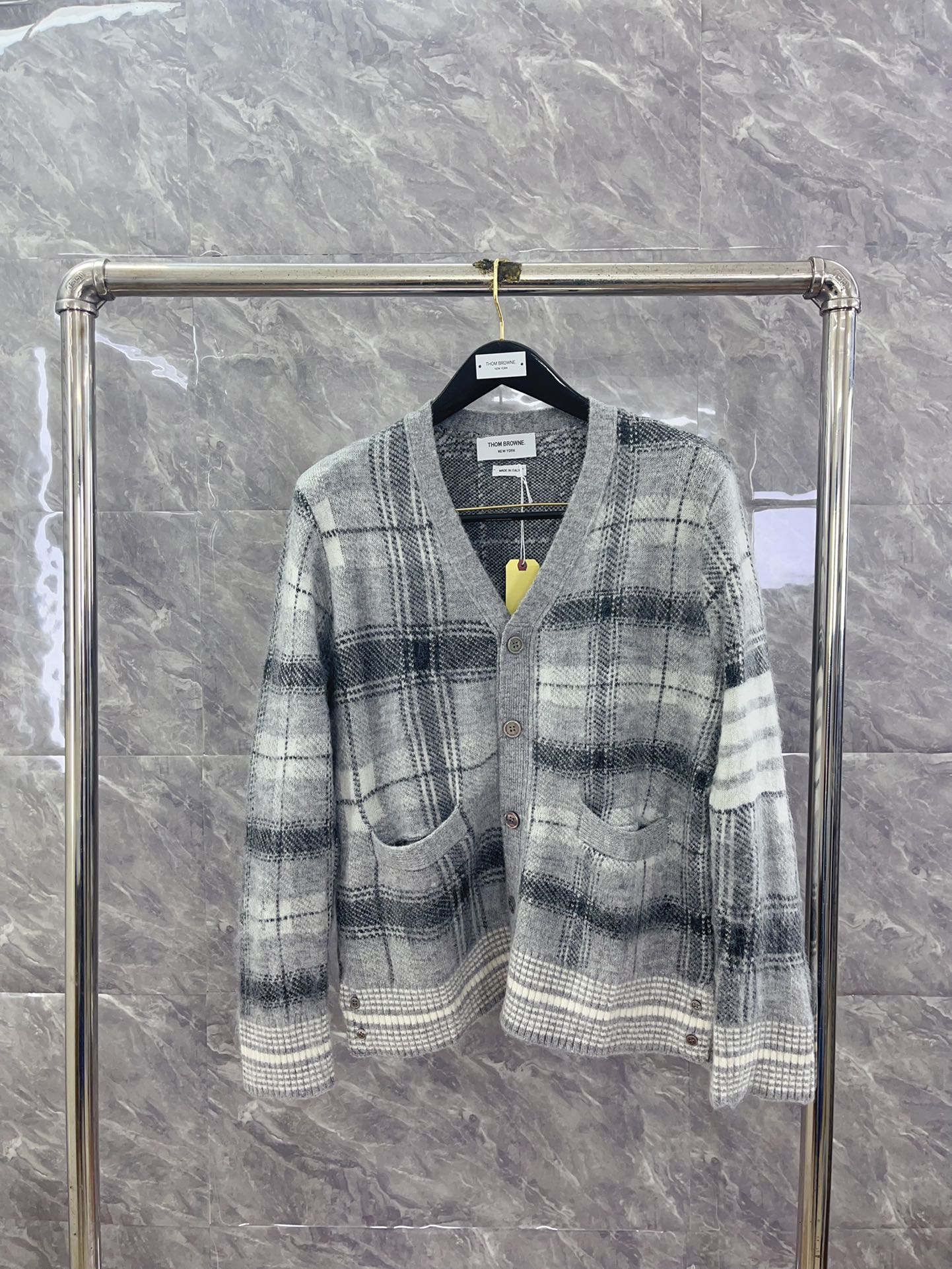 톰브라운 가디건