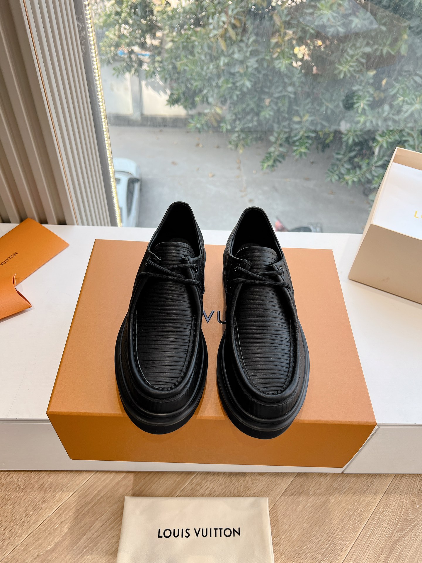 루이비통 아치라이트 구두