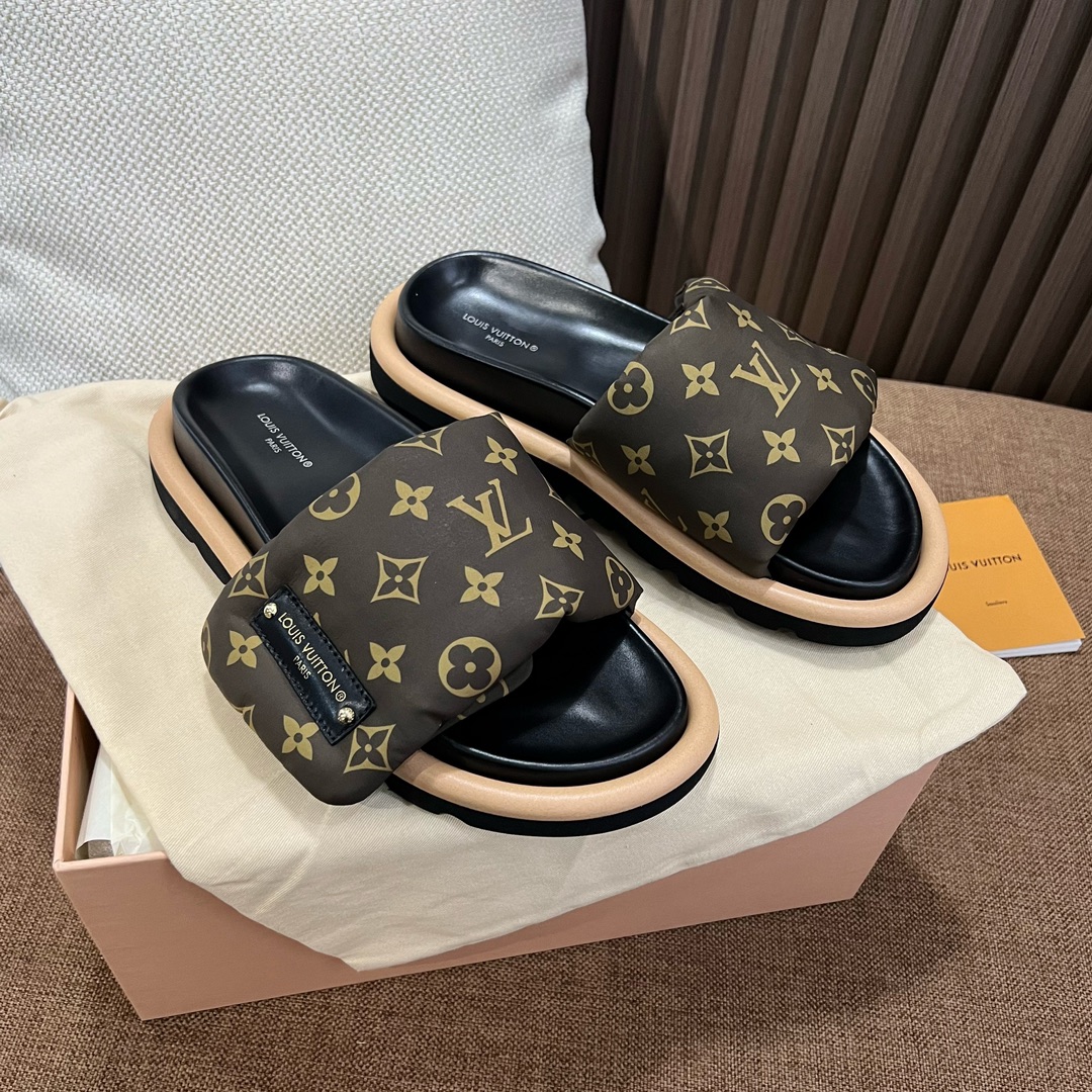 루이비통 루이비통 슬리퍼 풀 필로우 컴포트 뮬 정품급