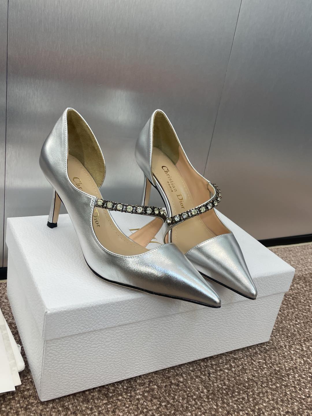 디올 구두 (굽높이 7cm)