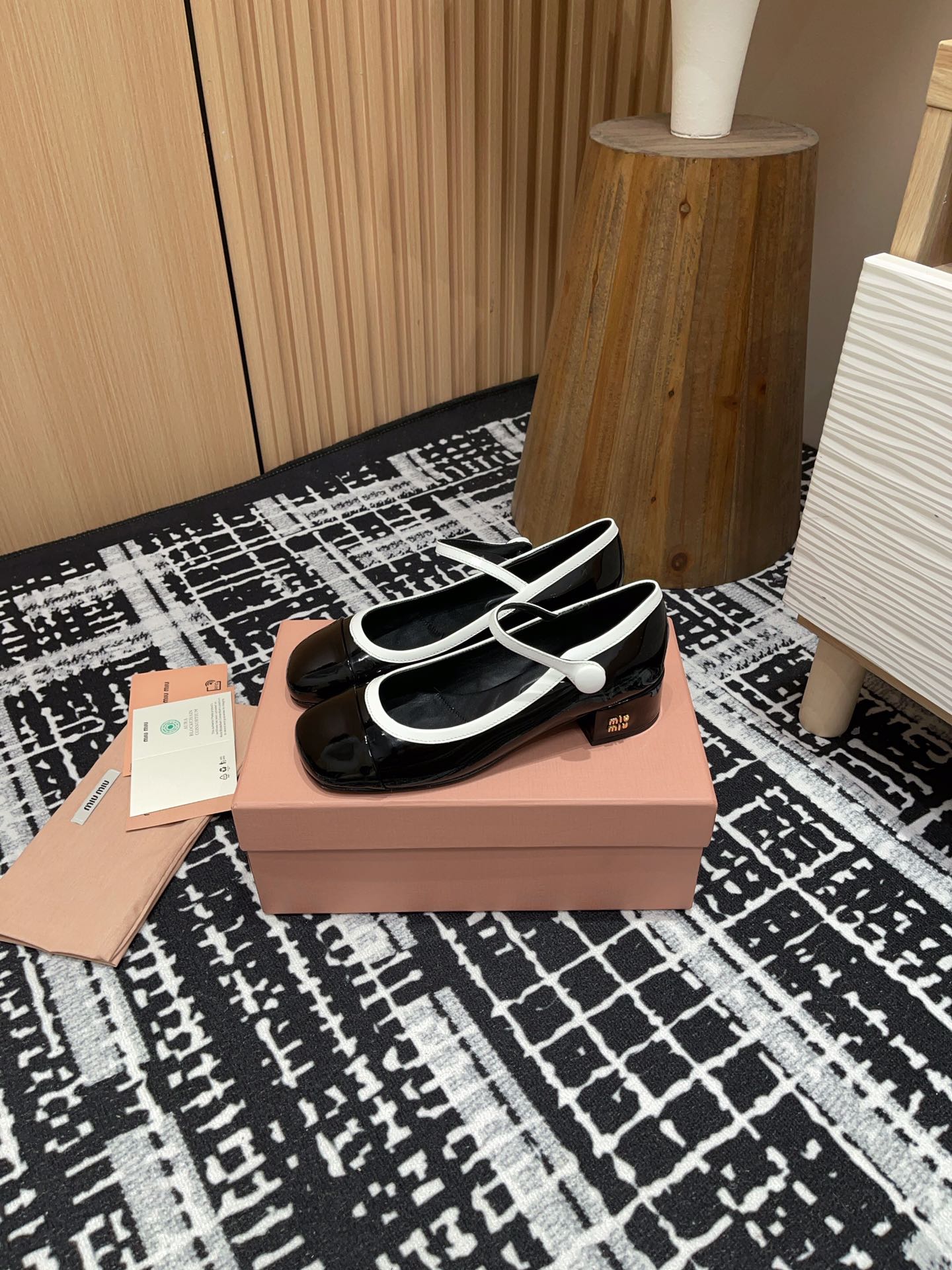 미우미우 메리제인 슈즈