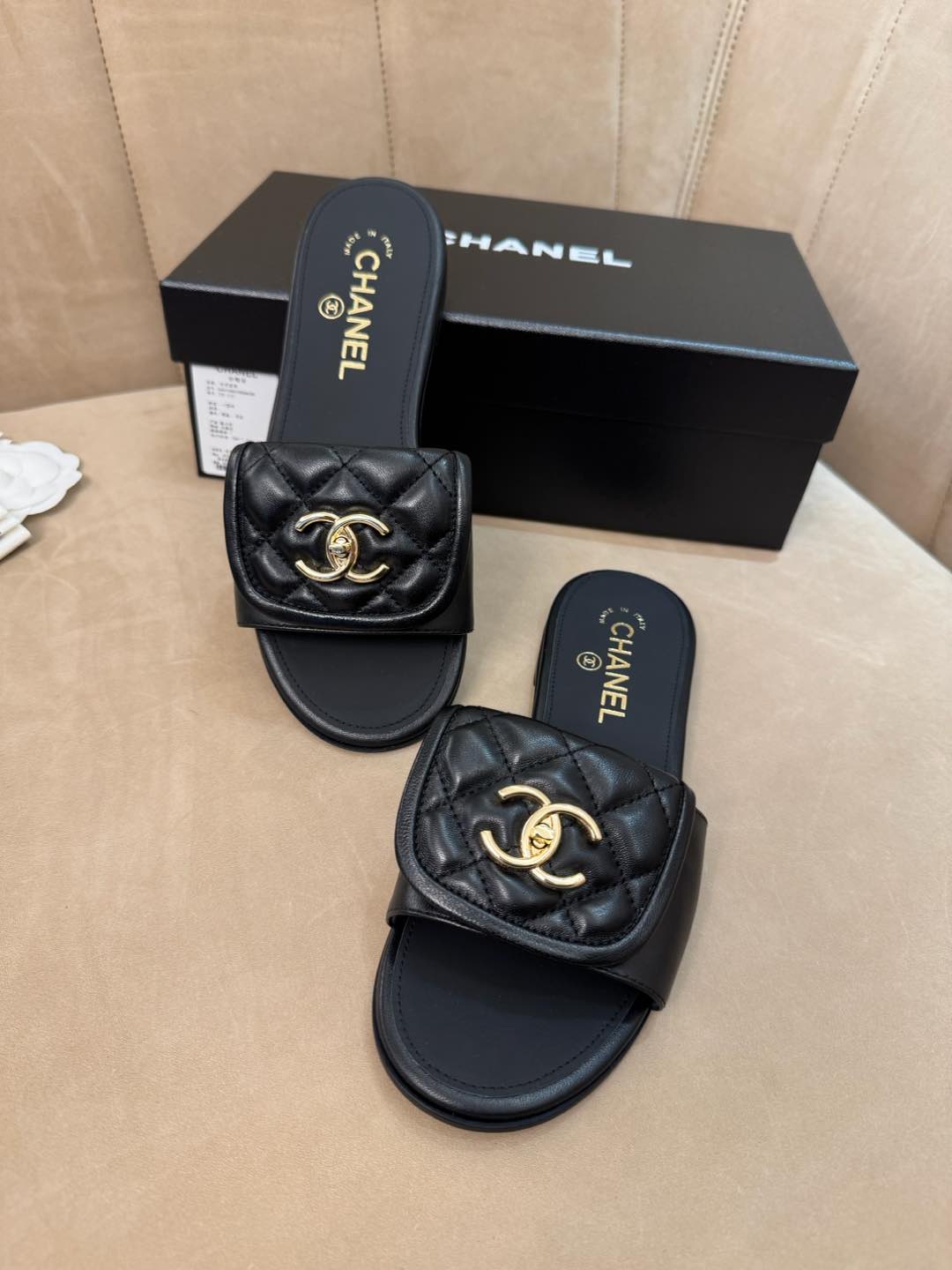 샤넬 슬리퍼 정품급