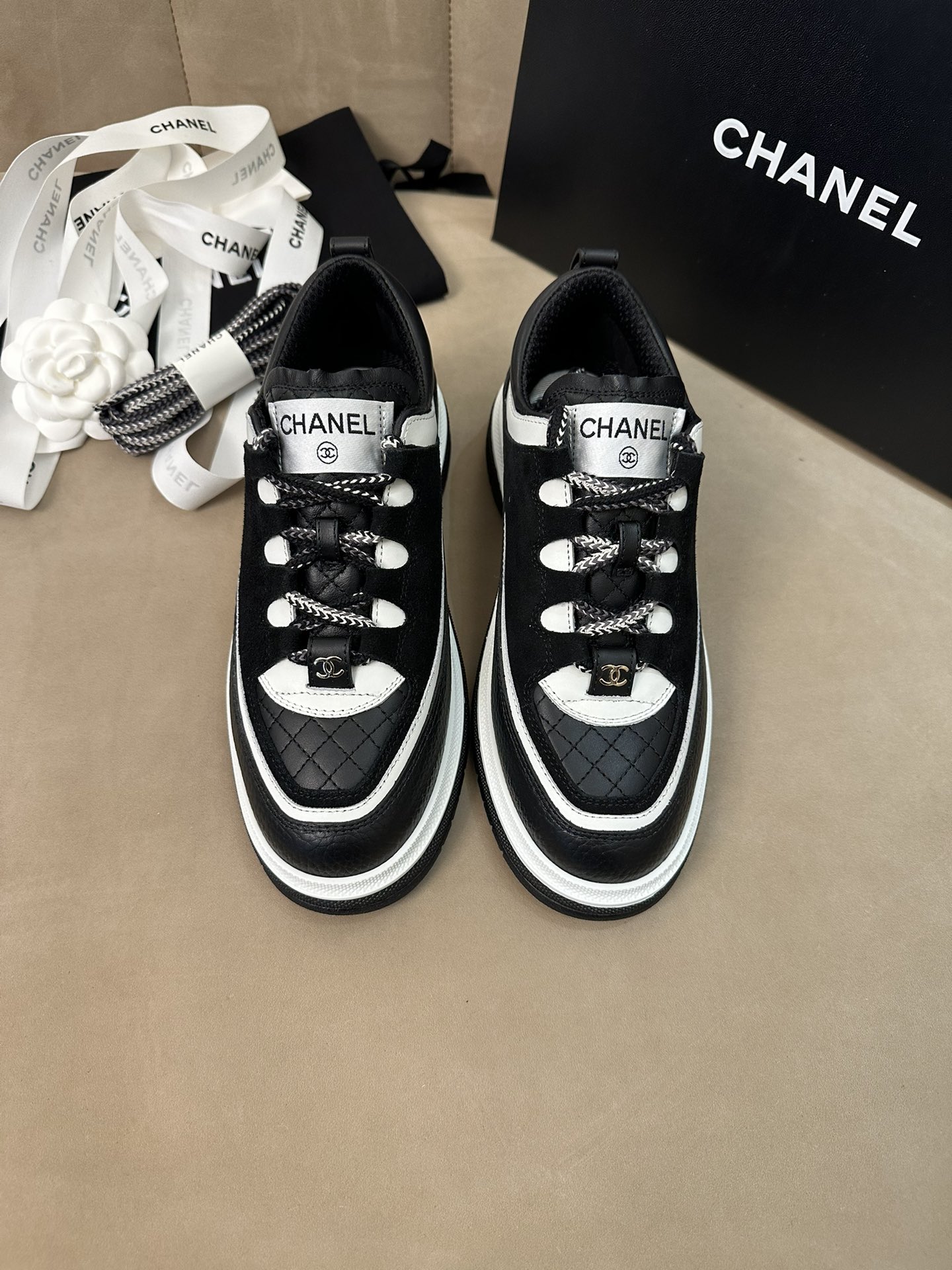 샤넬 스니커즈 정품급