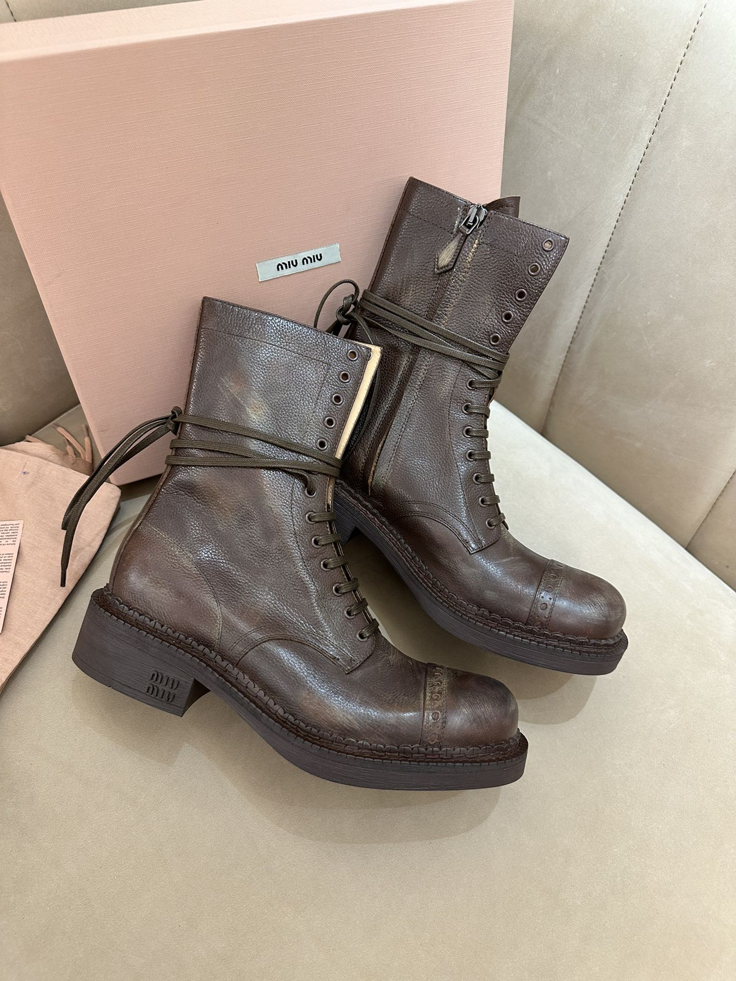 미우미우 부츠 정품급