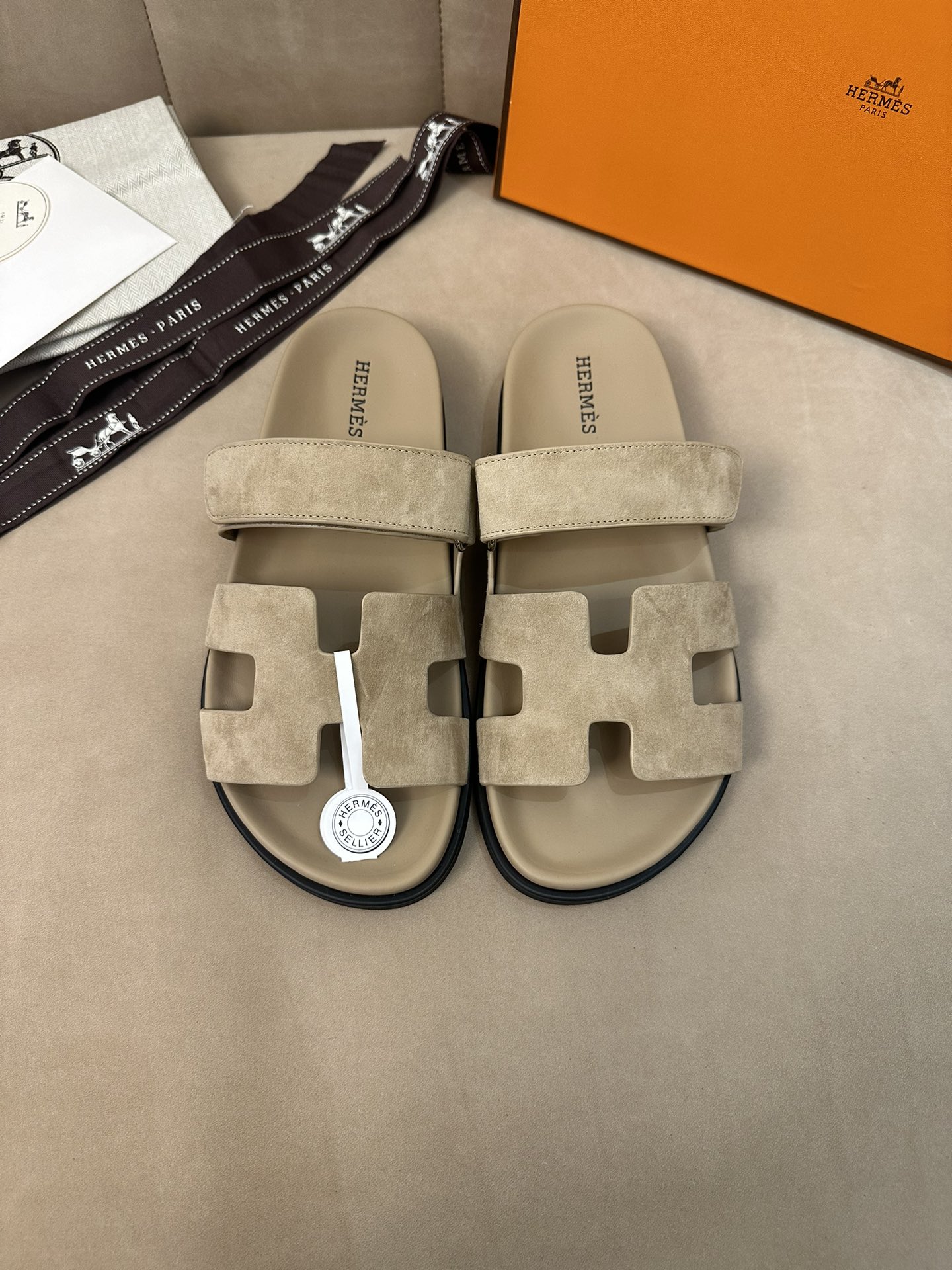 에르메스 시프레 샌들