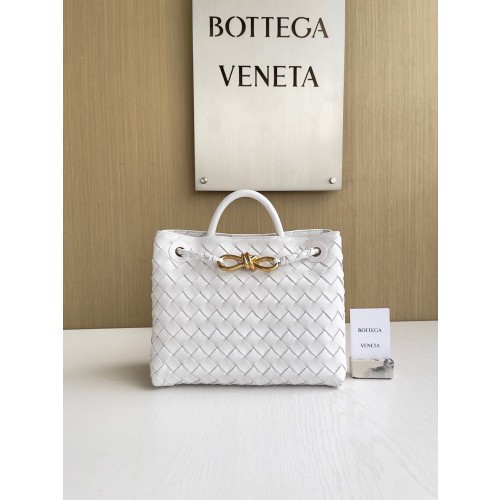 보테가베네타 스몰 안디아모 743568 [100% 정품 가죽 사용 최상급 퀄리티]