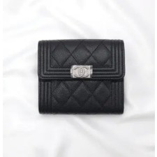 샤넬 보이 똑딱이 캐비어 반지갑 은장 미니