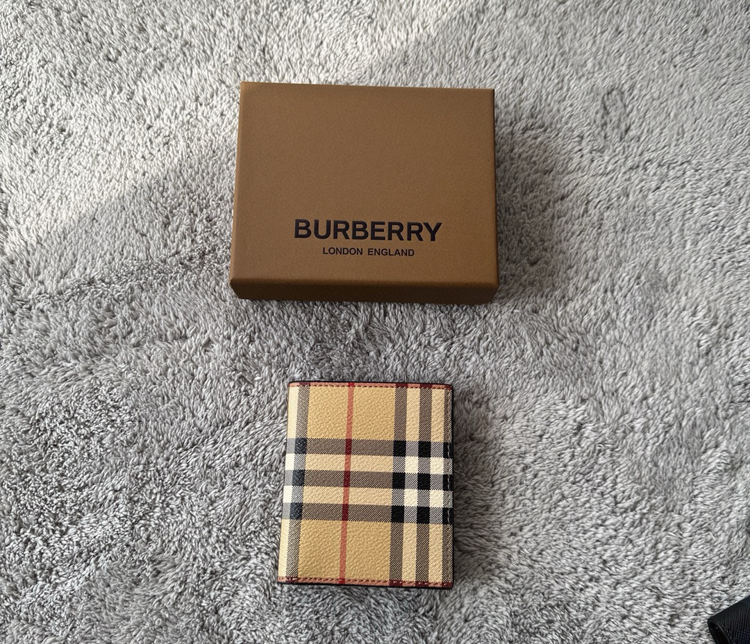버버리 반지갑