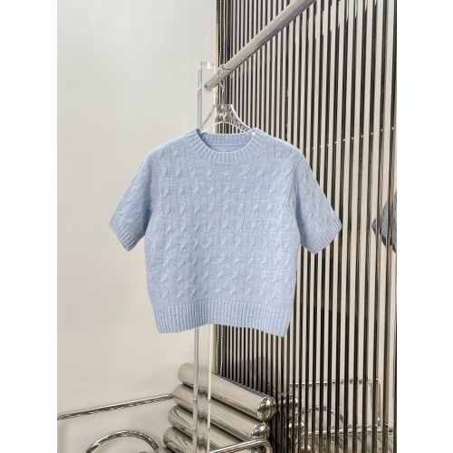 프라다 25S/S 니트