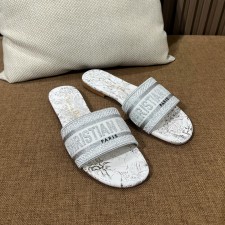 디올 디웨이 슬리퍼 정품급