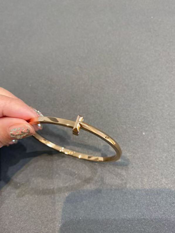 티파니 T 브레이슬릿 네로우 힌지드 뱅글 [3컬러]