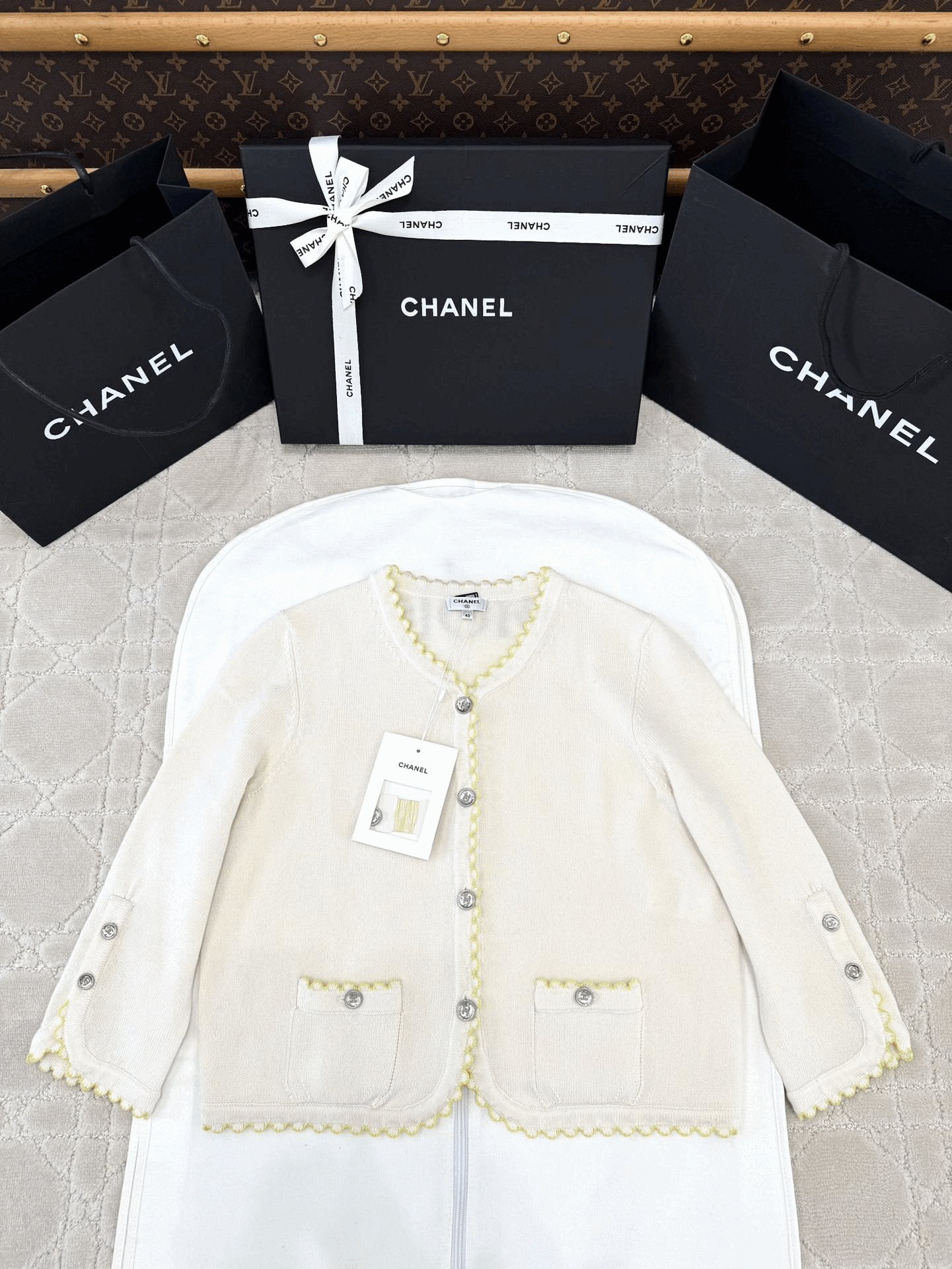 (W) 샤넬 여성용 봄 신상 자켓