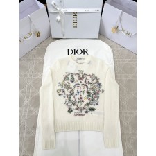 디올 자수 니트