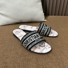 디올 디웨이 슬리퍼 정품급