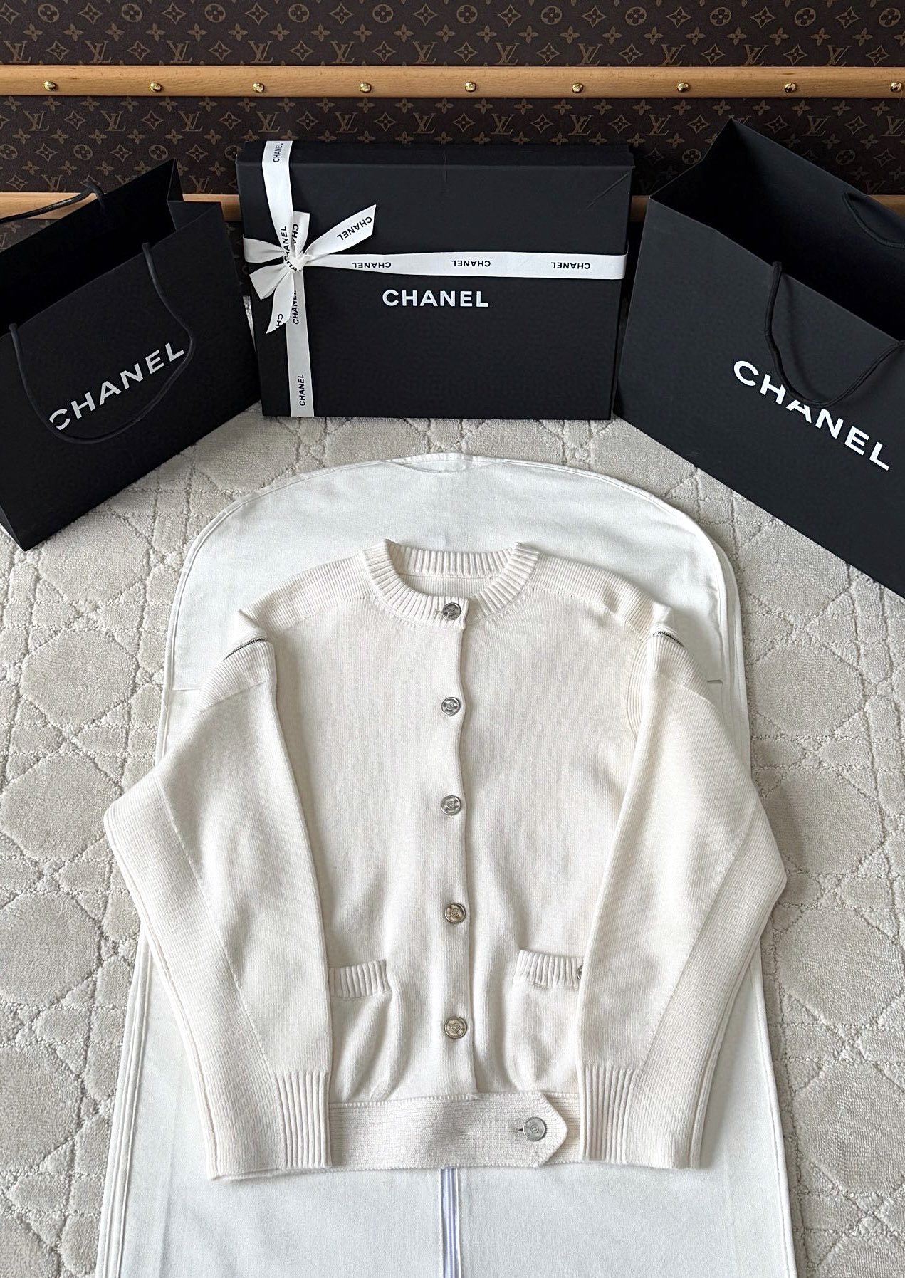 샤넬 25C 니트 가디건